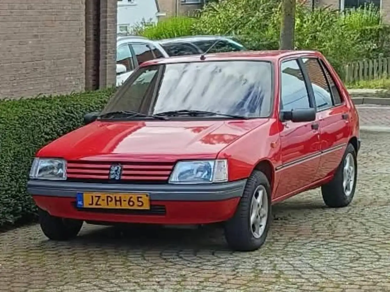 Peugeot 205