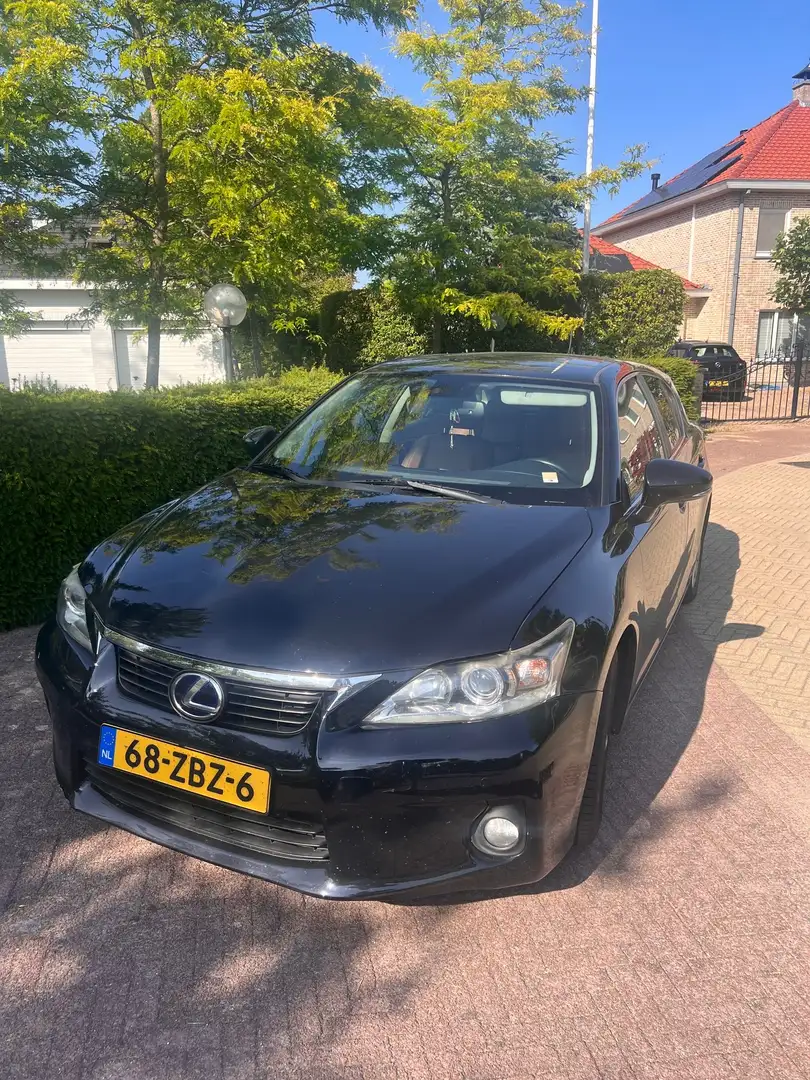 Lexus CT 200h - 1