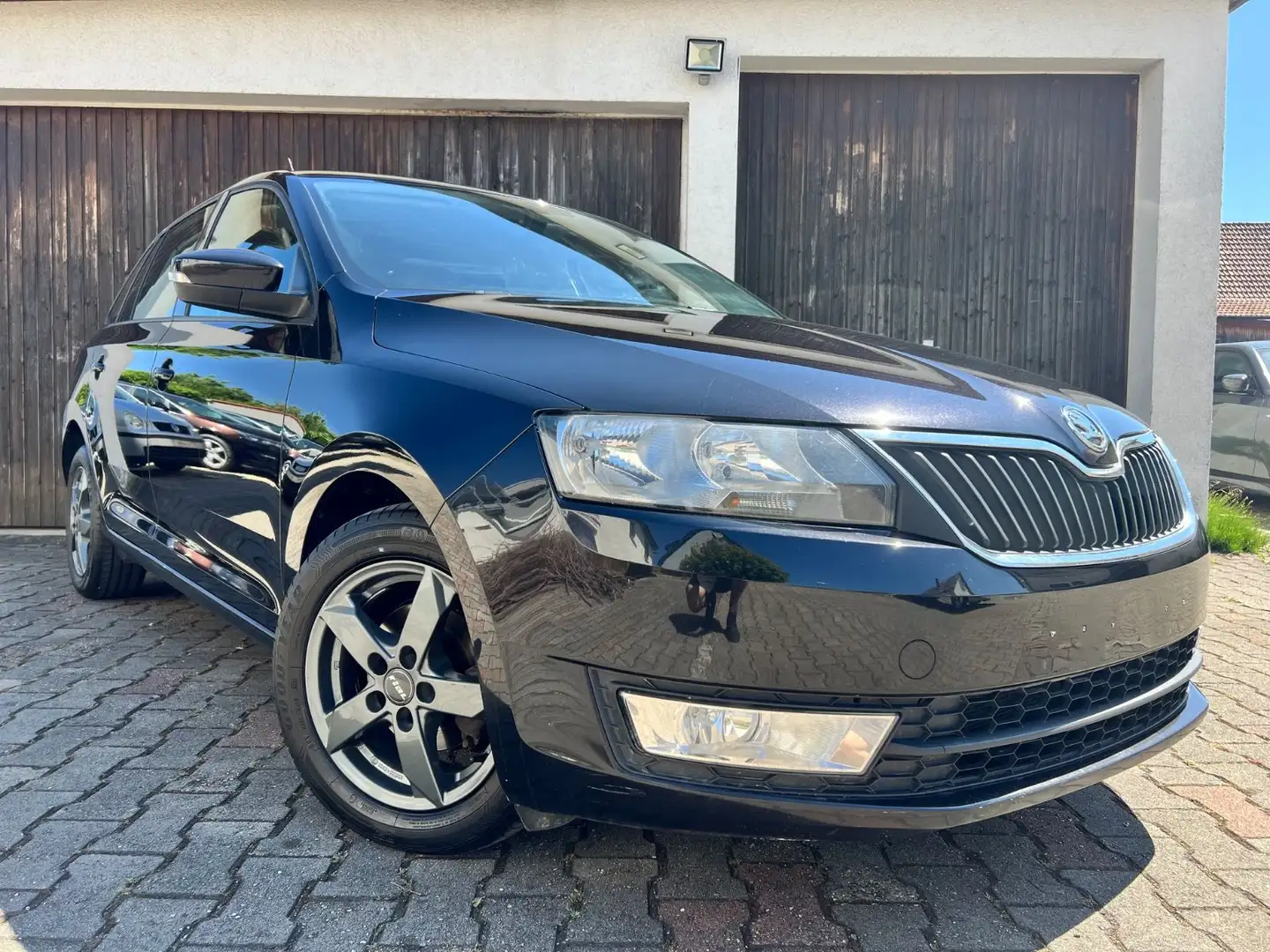Skoda Rapid/Spaceback Spaceback Ambition / 2 Hand / SHZ / Tempo. Schwarz - 1
