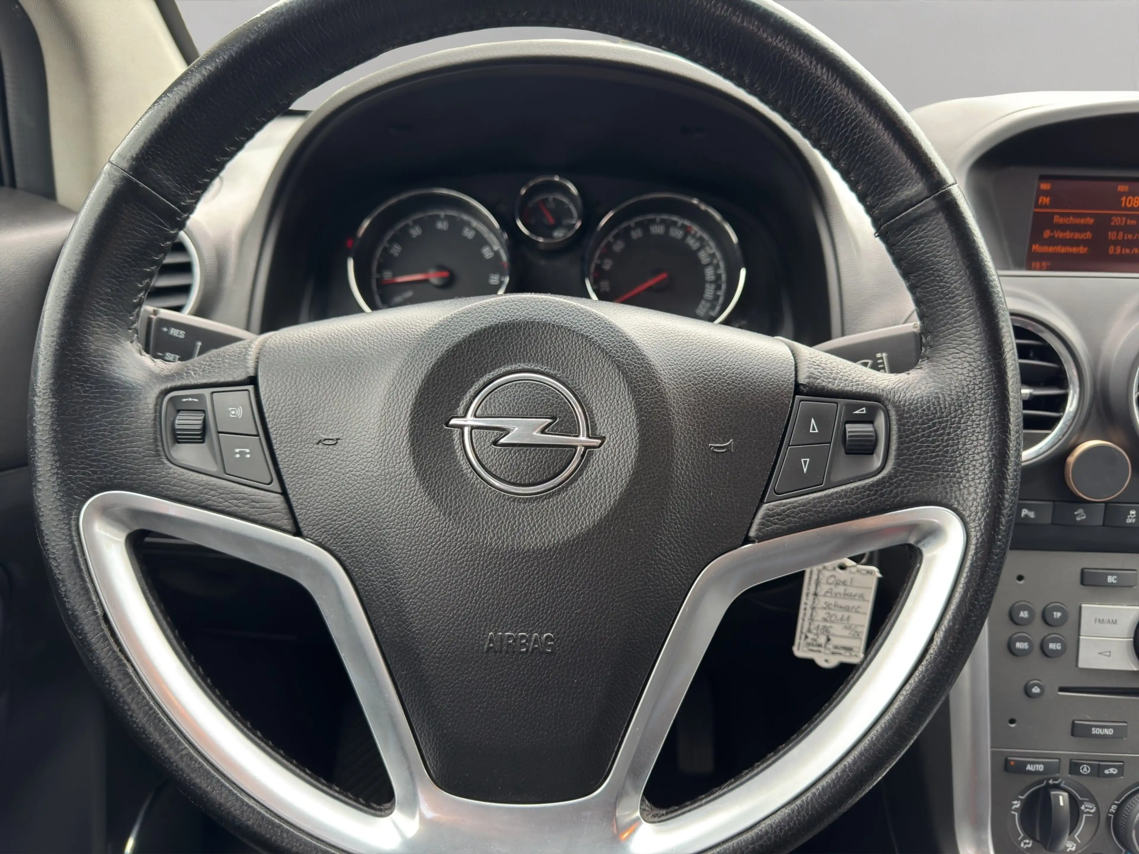 Opel Antara Design Edition 4x2 — photo 13