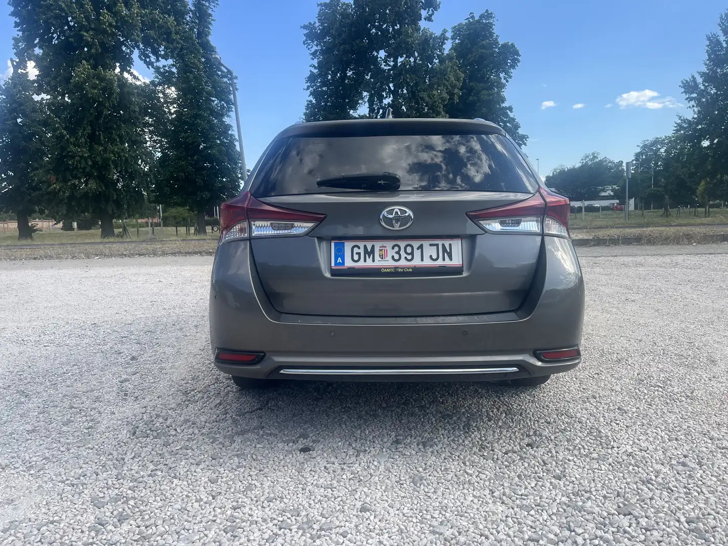 Toyota Auris 1.6 Valvematic Touring Sports Edition - 2