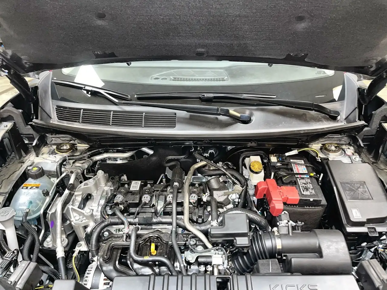 Nissan Kicks снимка Nissan Kicks