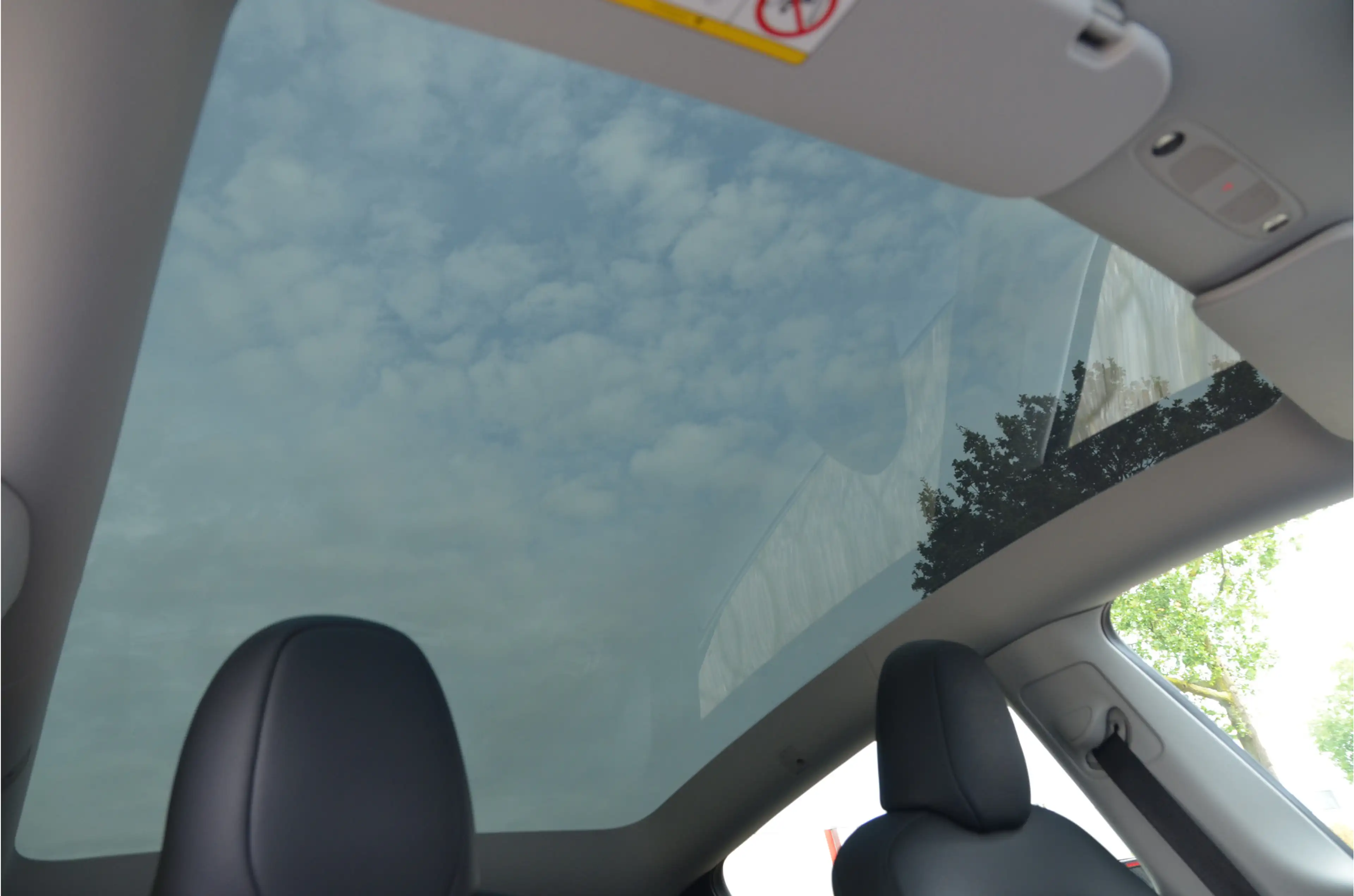 Tesla Model Y Long Range AWD 75 kWh AutoPilot3.0 Ryzen — photo 2