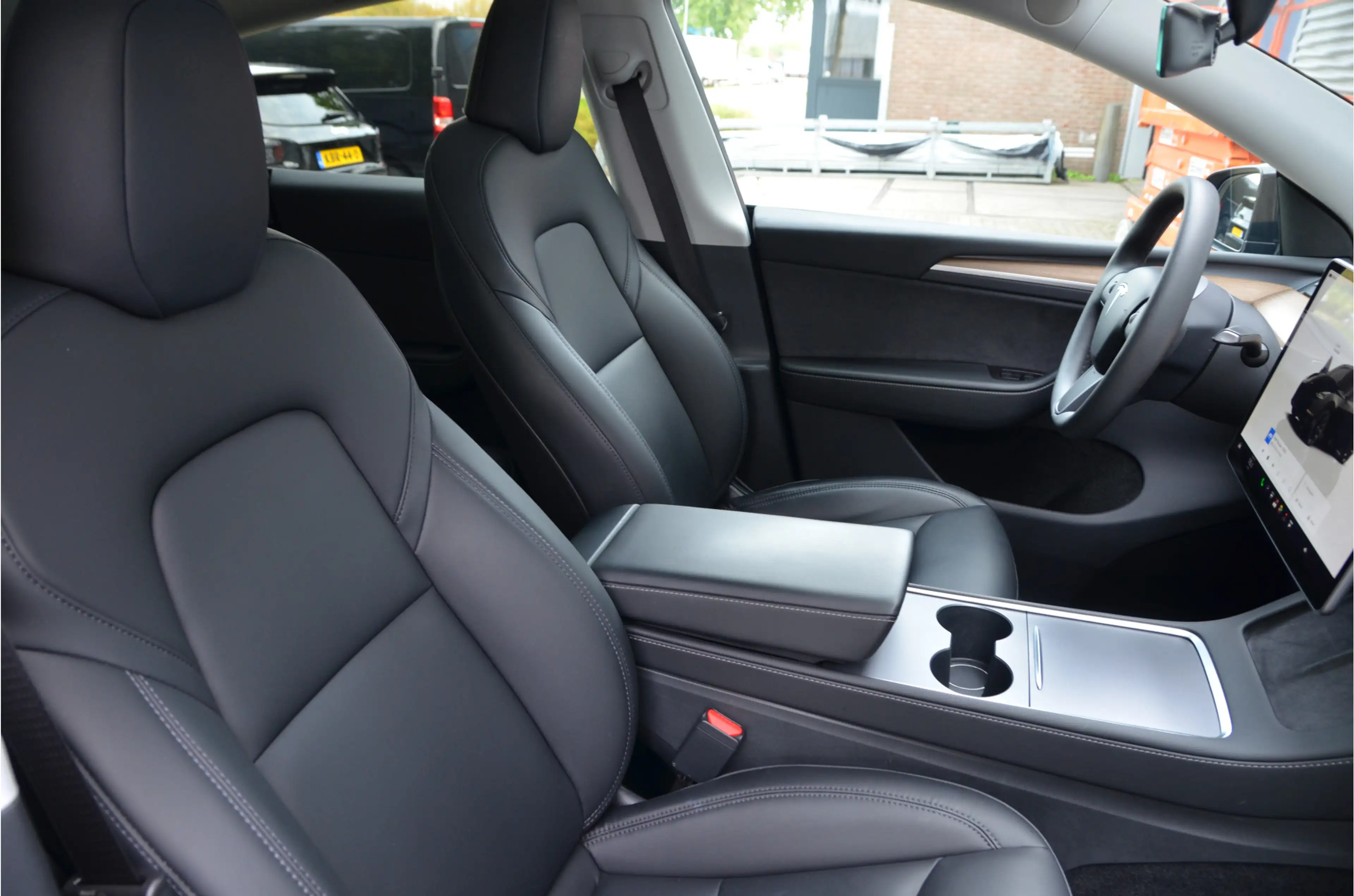 Tesla Model Y Long Range AWD 75 kWh AutoPilot3.0 Ryzen — photo 3