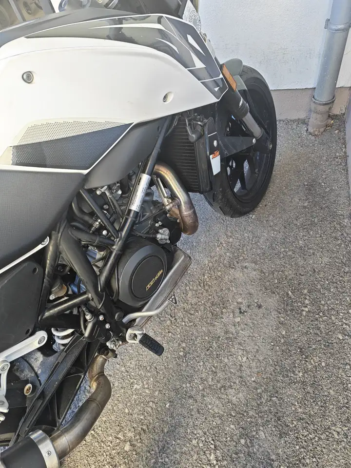 KTM 690 Duke