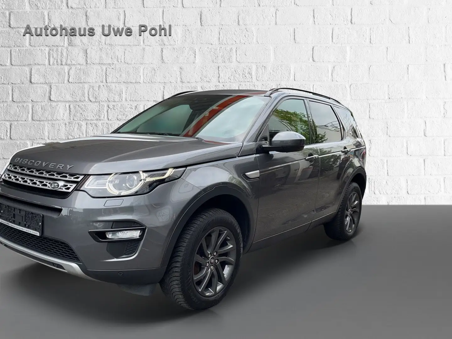 Land Rover Discovery Sport zum Sonderpreis!! Grau - 2