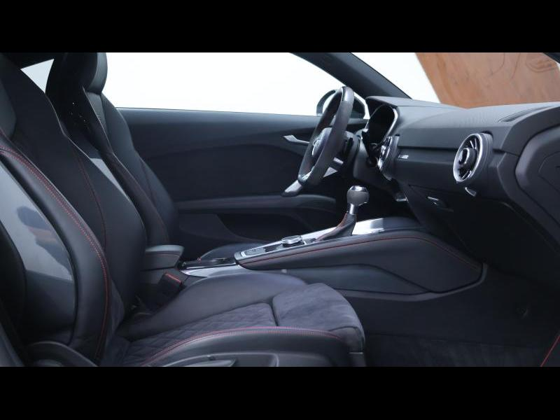 Audi TT Coupé S-Line Competition 2.0 TFSI 197 S-Tronic — photo 11