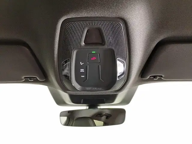 Audi A6 view 13
