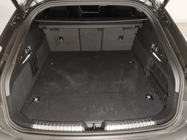 Audi A6 view 9