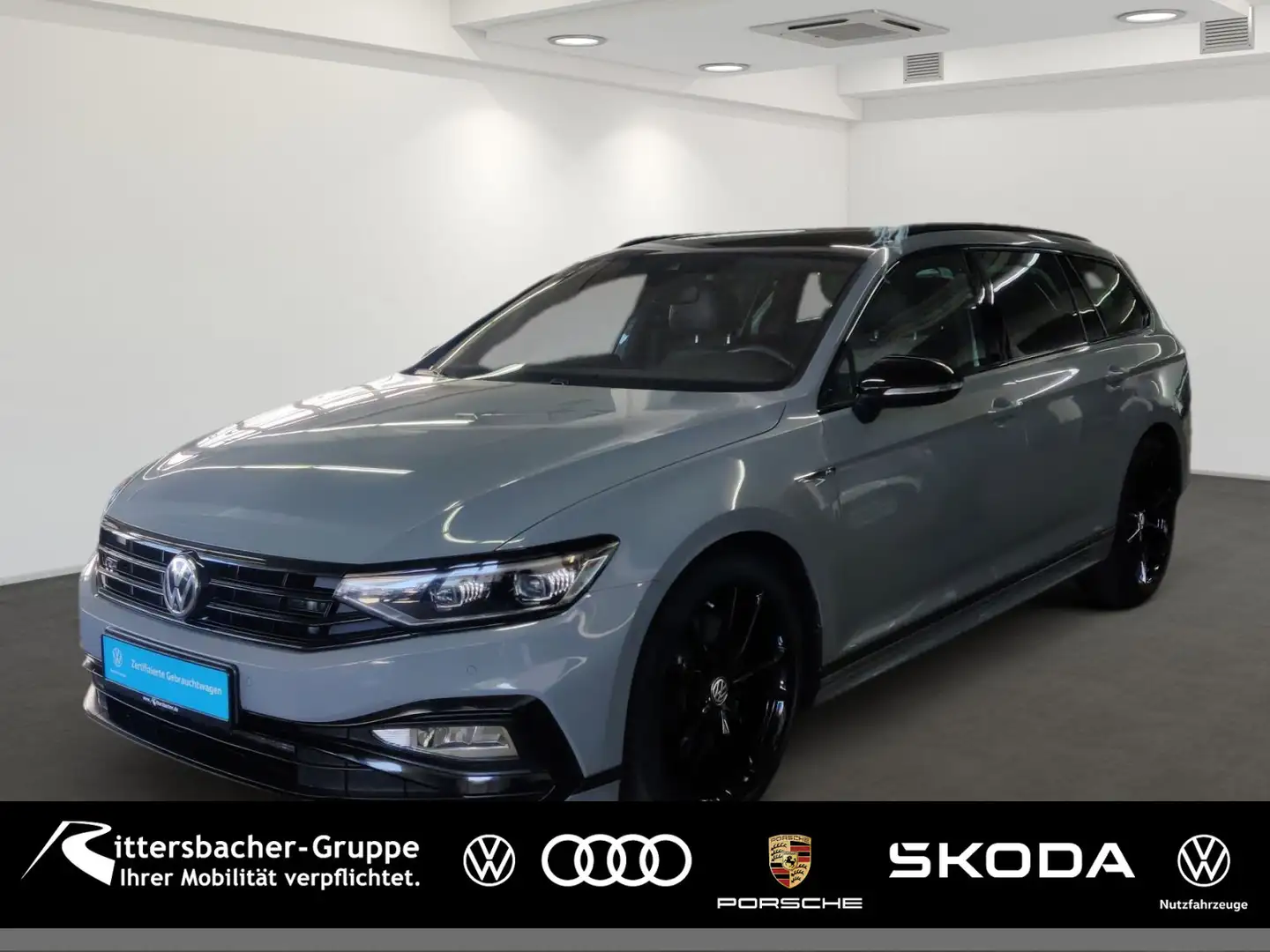 Volkswagen Passat Variant 2.0 TDI Elegance Grau - 1
