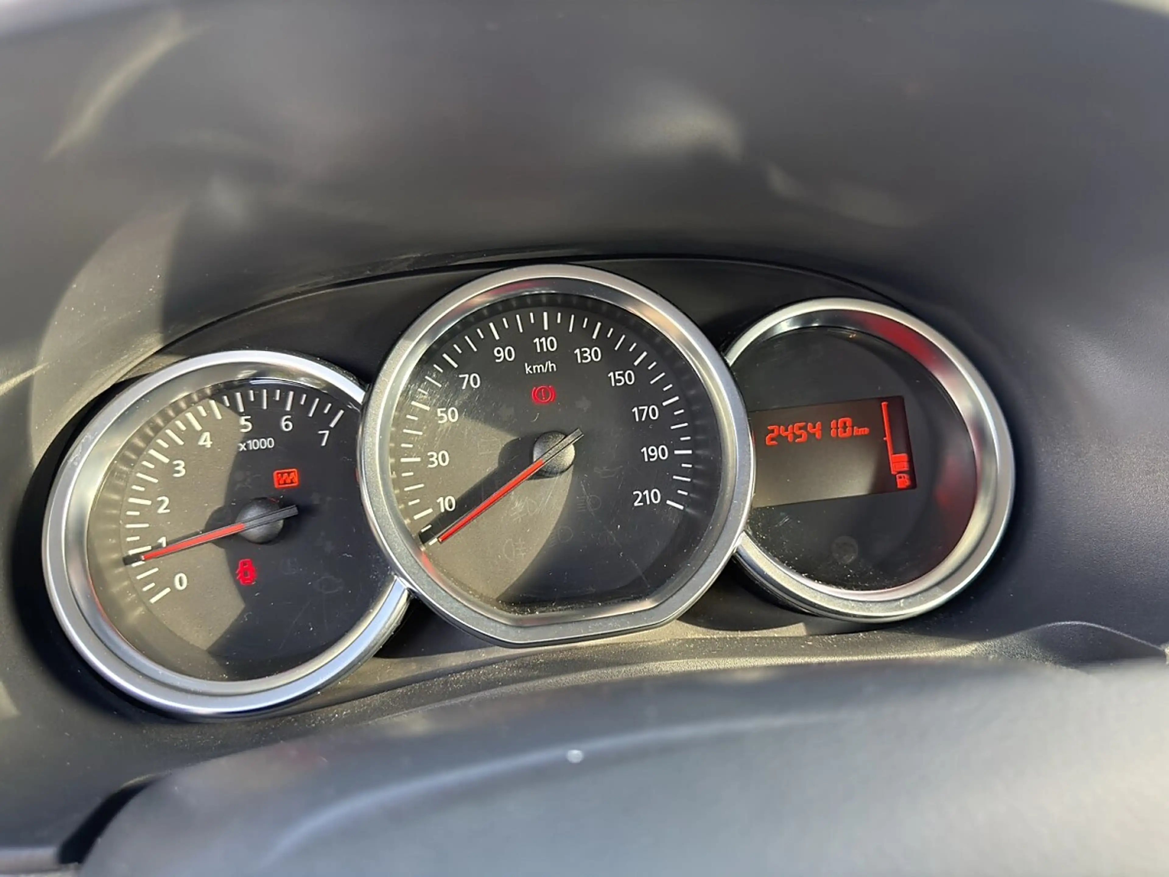 Dacia Lodgy 1.2 TCe 115 Supreme Start&Stop * 7-Sitzer * — photo 12