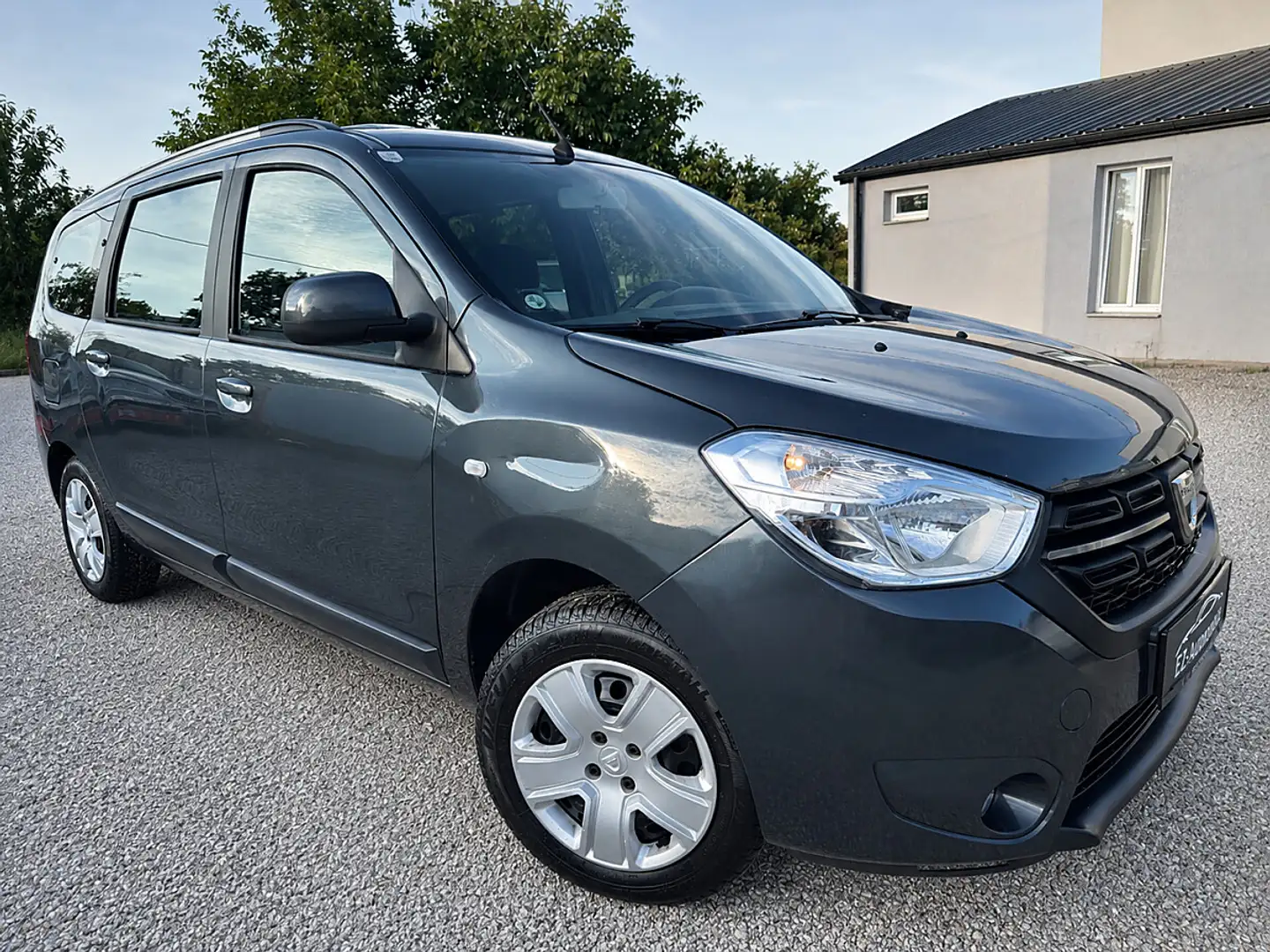 Dacia Lodgy 1.2 TCe 115 Supreme Start&Stop * 7-Sitzer * Blau - 1