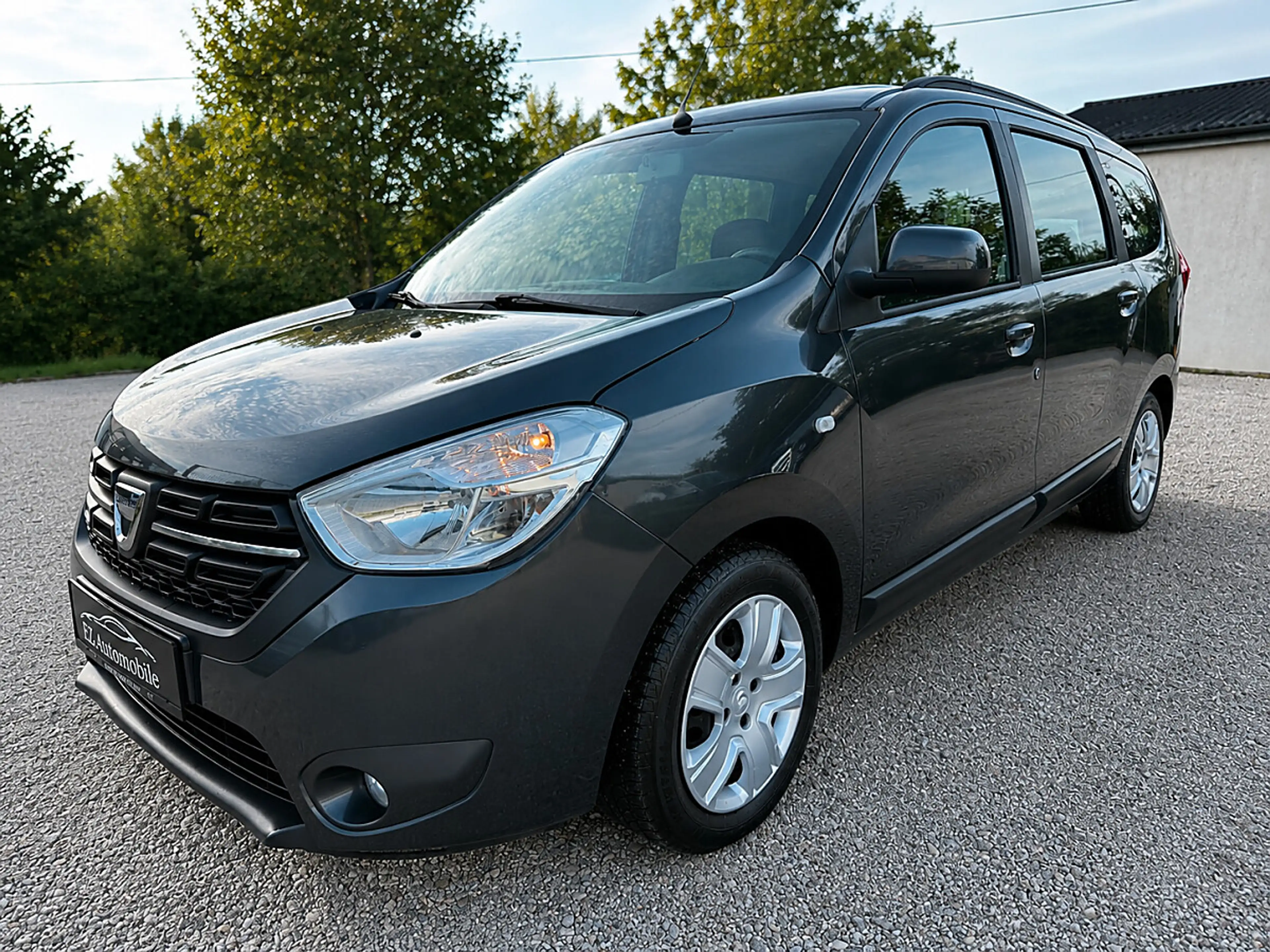 Dacia Lodgy 1.2 TCe 115 Supreme Start&Stop * 7-Sitzer * — photo 2