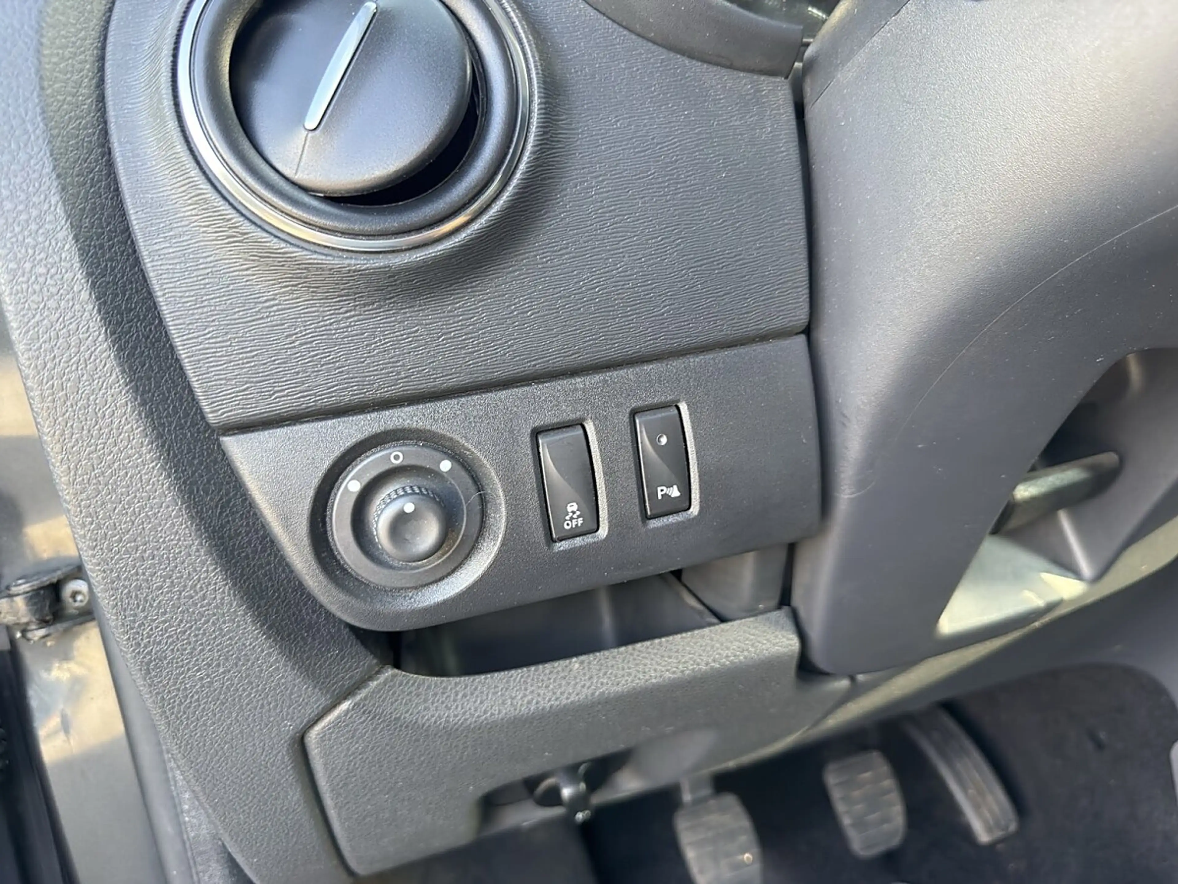 Dacia Lodgy 1.2 TCe 115 Supreme Start&Stop * 7-Sitzer * — photo 13