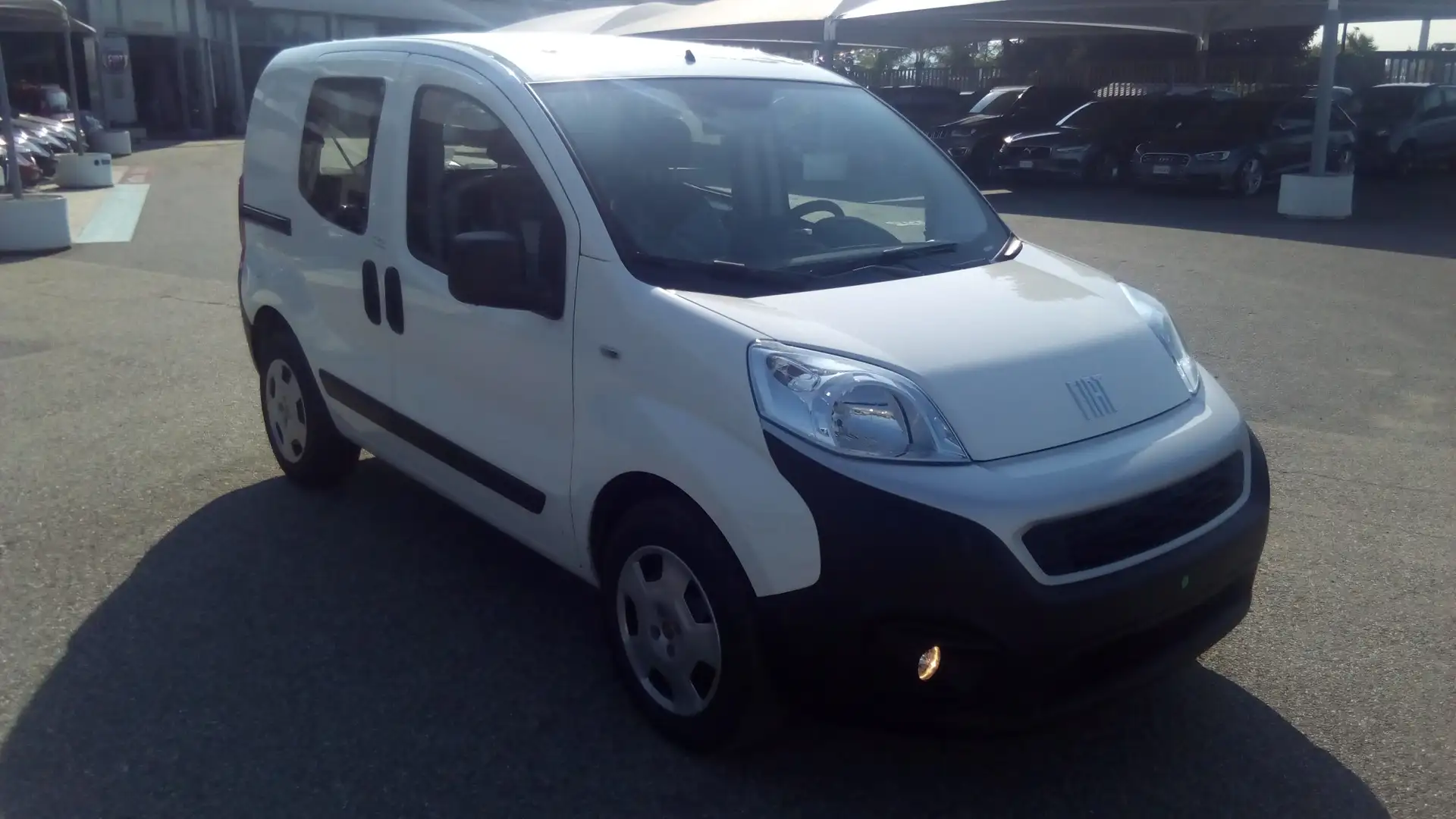 Fiat Fiorino COMBI N1 AUTOCARRO 4 POSTI SX 1.3MJET 95CV Wit - 1