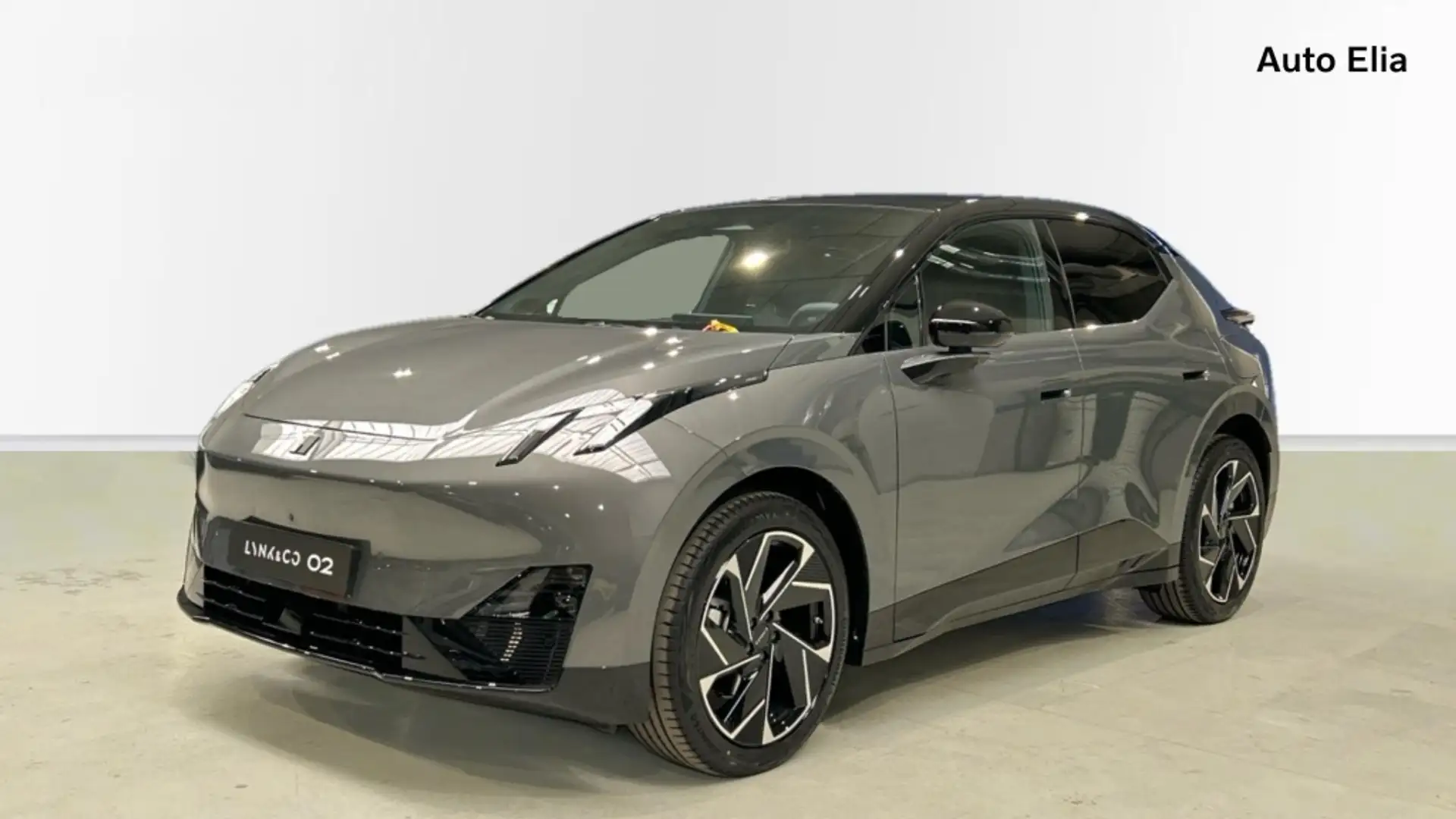 Lynk & Co 02 Eléctrico More Gris - 1