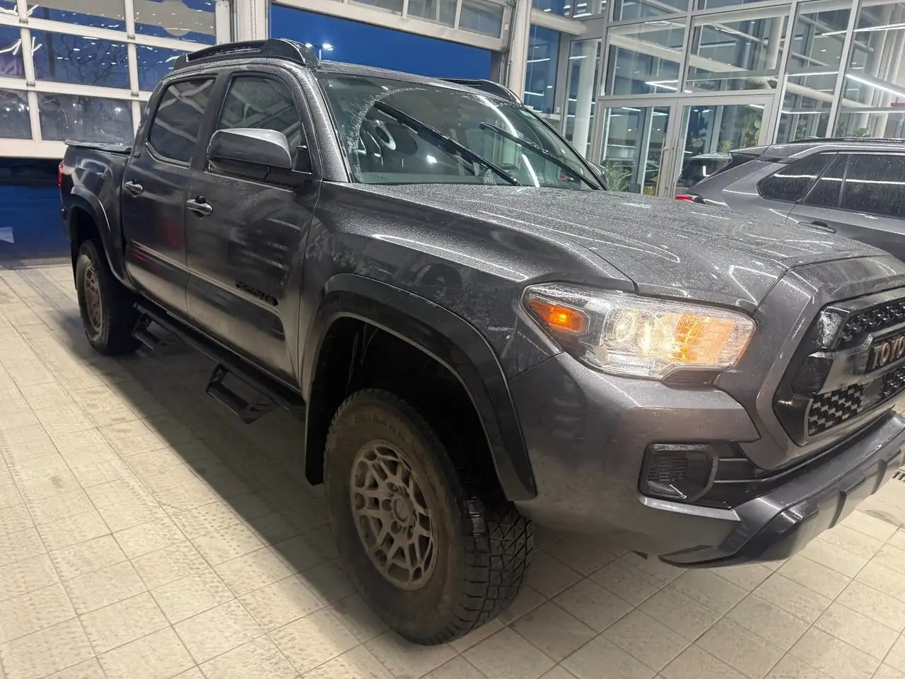 Toyota Tacoma снимка Toyota Tacoma