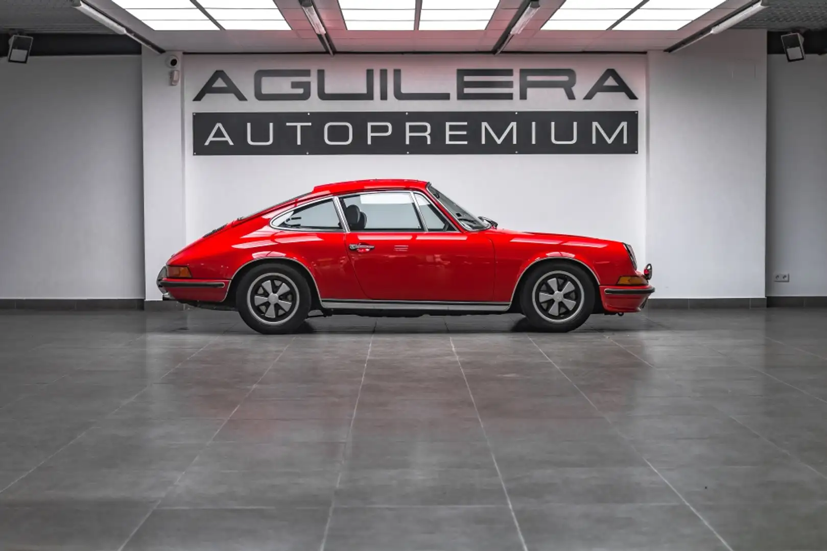 Porsche 911  Coupé Rojo - 2