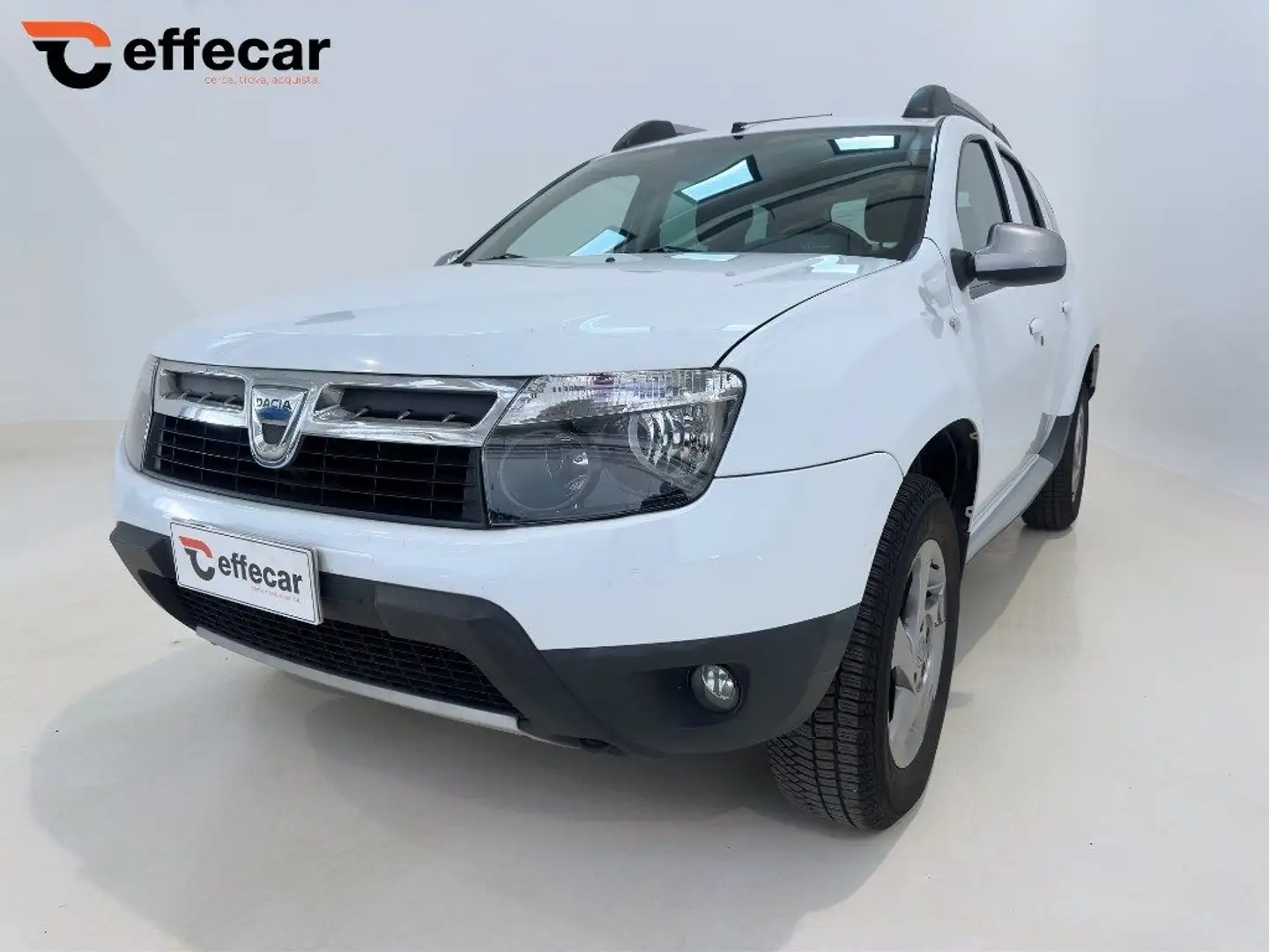 Dacia Duster 1.6 110CV 4x2 BENZINA Blanc - 1
