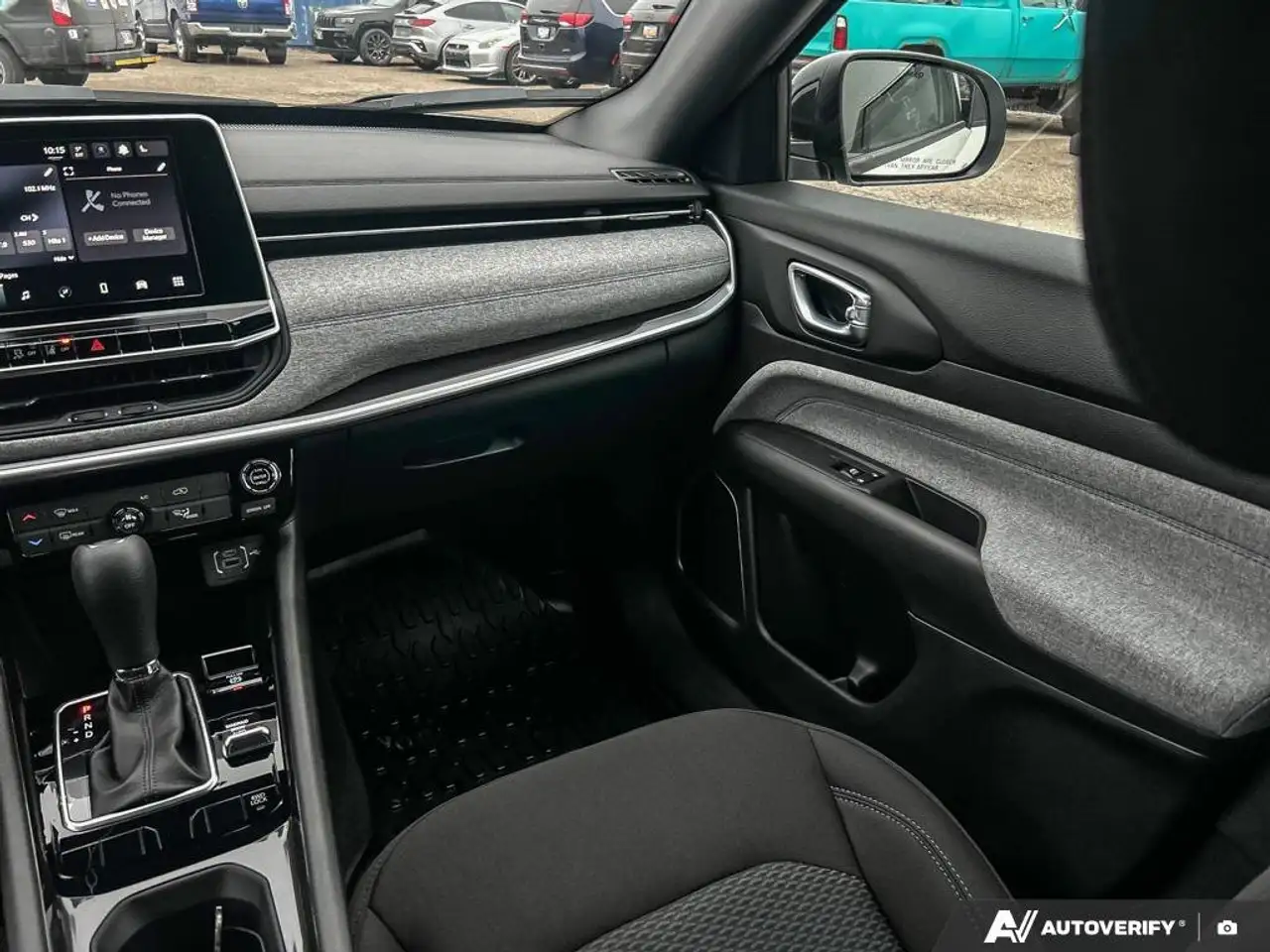 Jeep Compass photo Jeep Compass