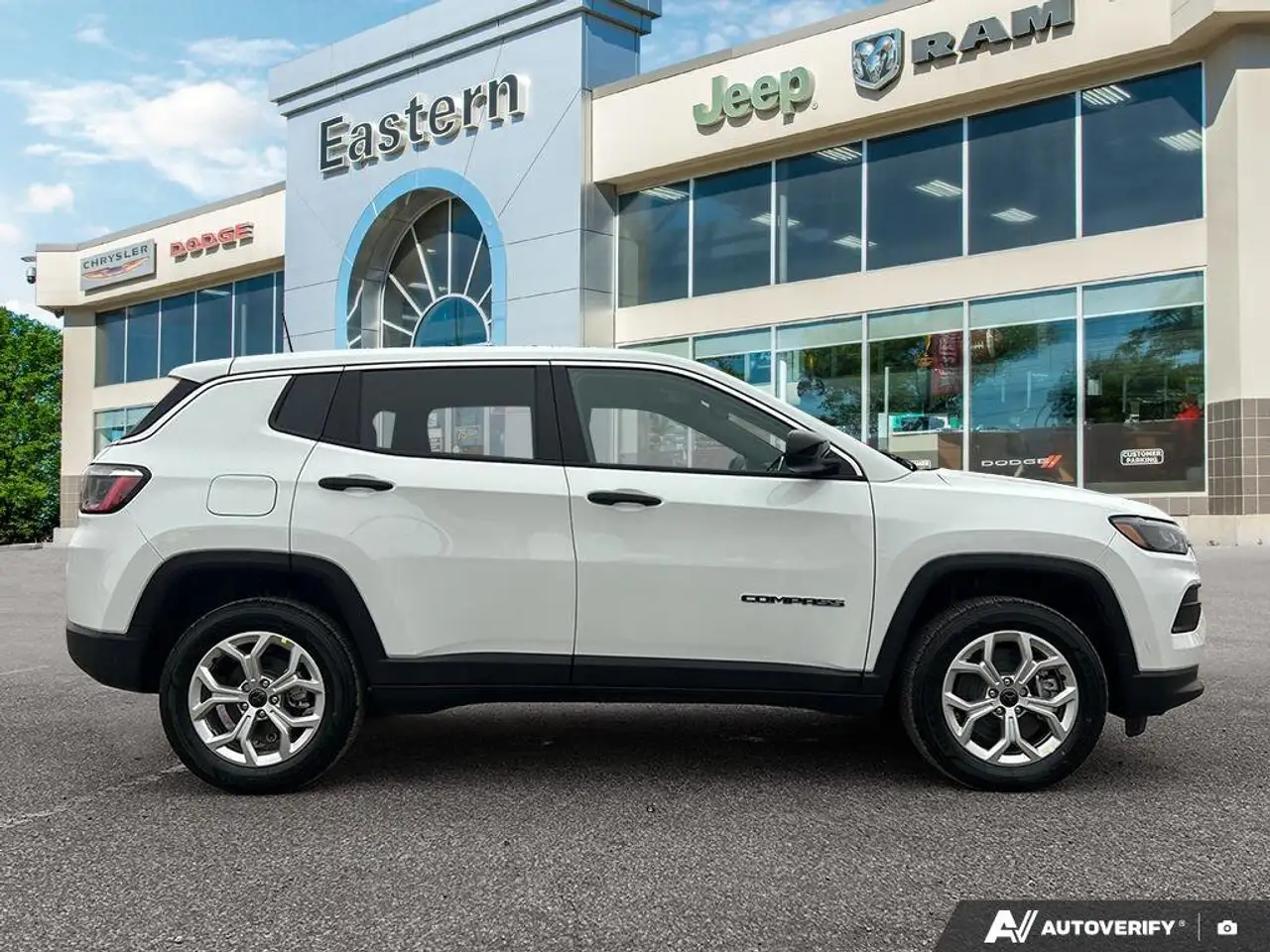 Jeep Compass photo Jeep Compass