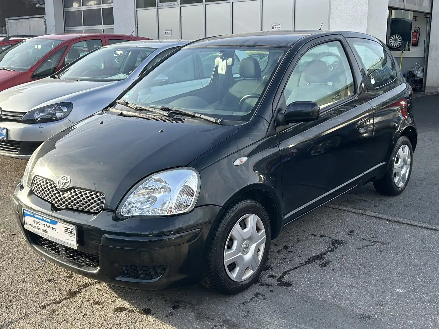 Toyota Yaris 1.3 Sol Schwarz - 2