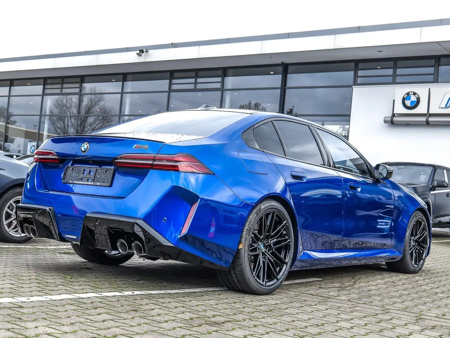 BMW M5 Limousine 20"/21" 360° M Driver's Package B/W Soun Blauw - 2