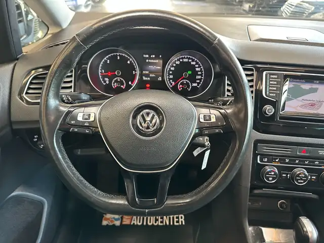 Volkswagen Golf view 7