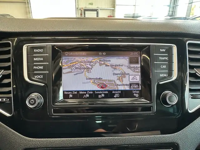 Volkswagen Golf view 14