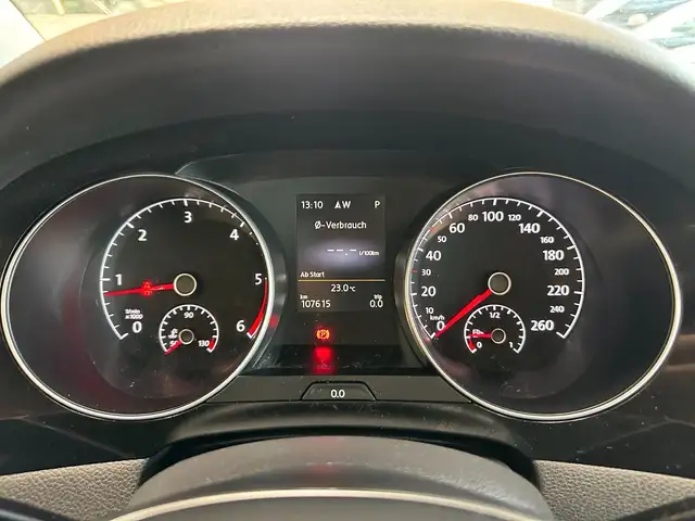 Volkswagen Golf view 13