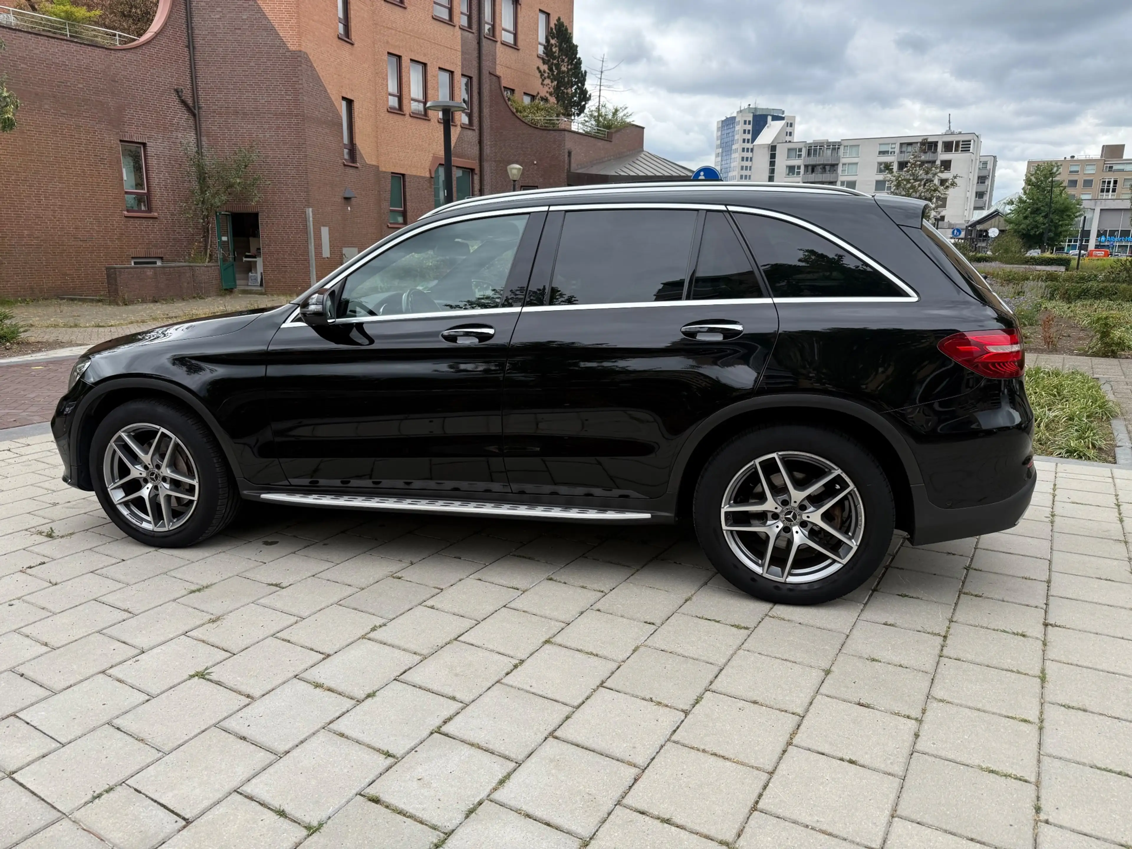 Mercedes-Benz GLC 250 4MATIC Premium Plus | AMG | PANO | Distronic | Air — photo 8