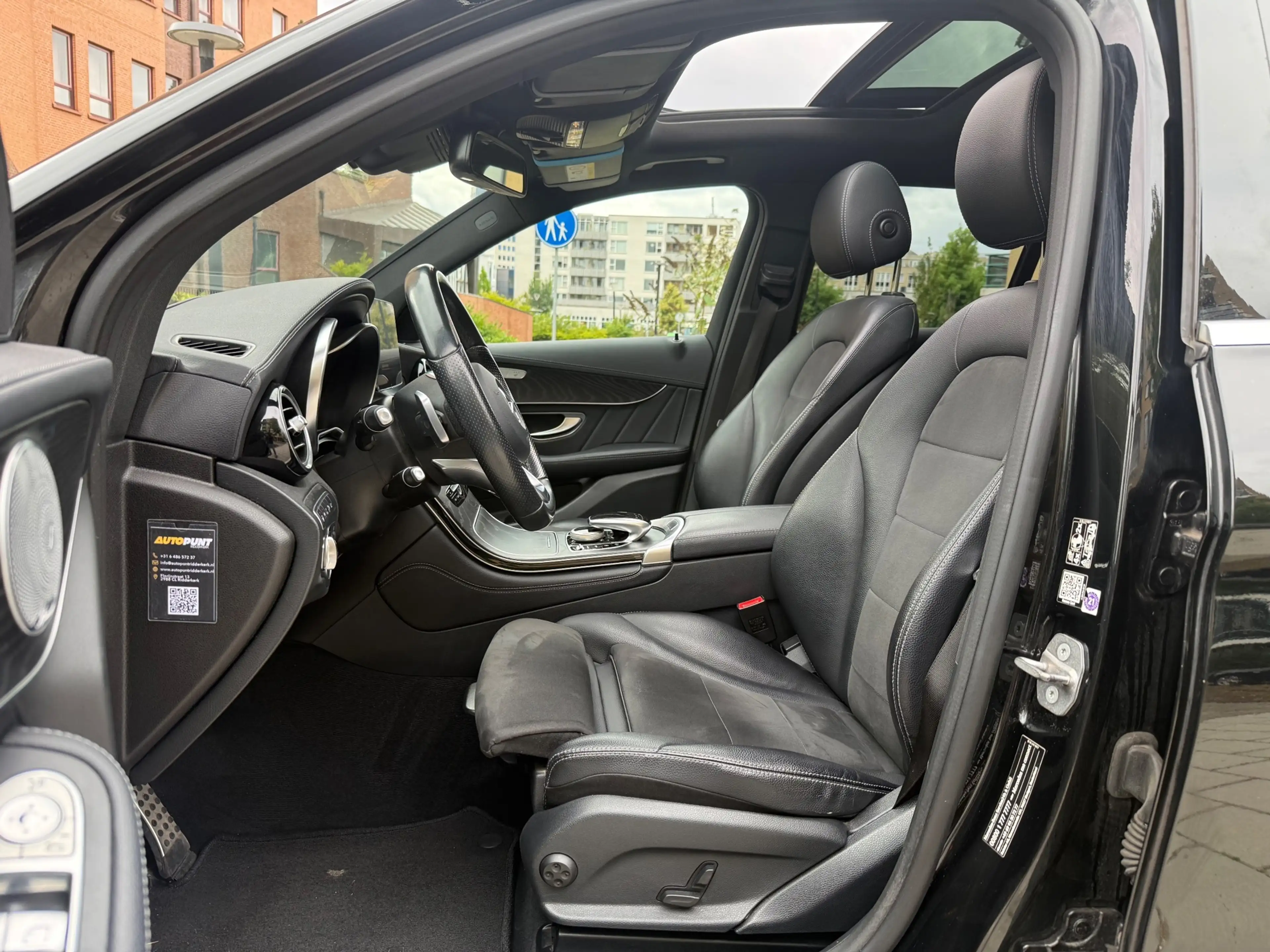 Mercedes-Benz GLC 250 4MATIC Premium Plus | AMG | PANO | Distronic | Air — photo 11