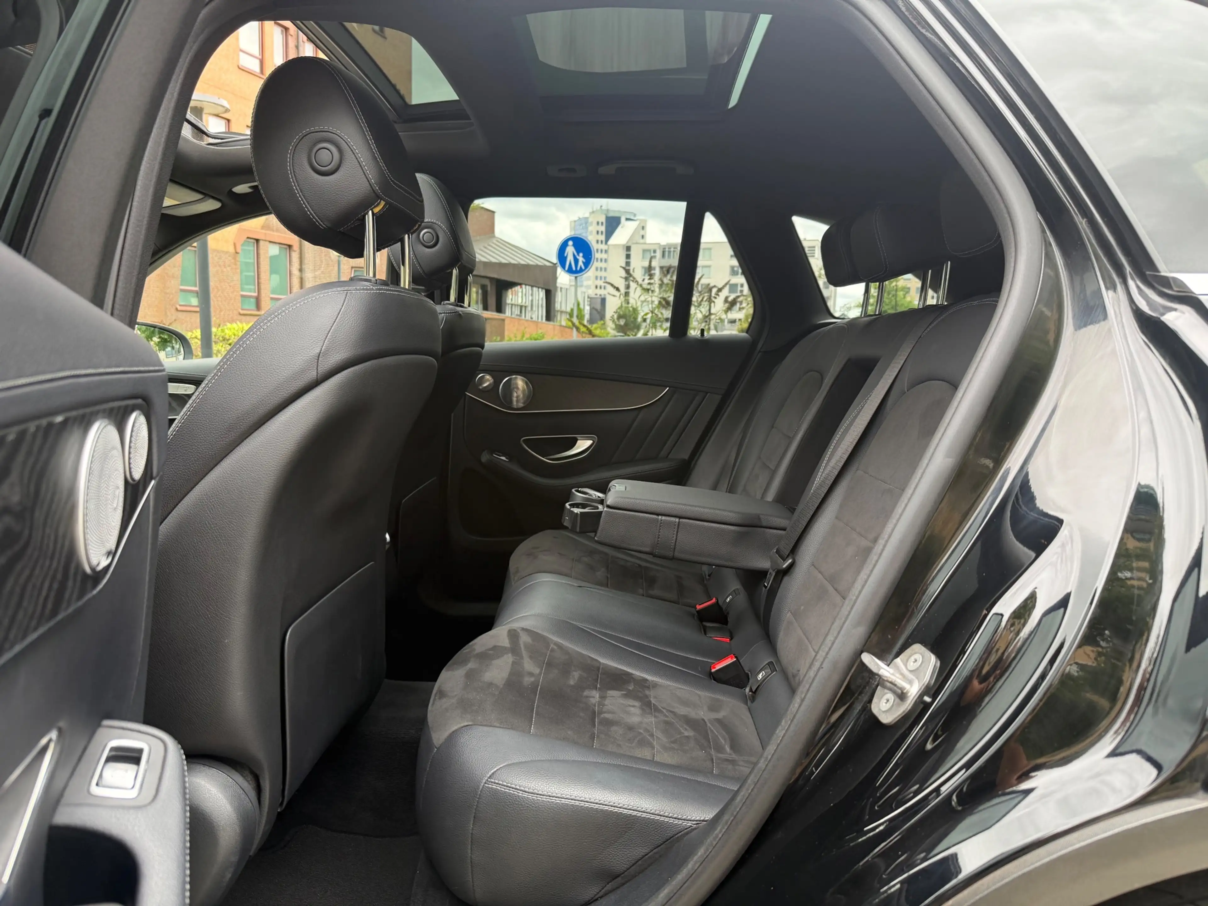 Mercedes-Benz GLC 250 4MATIC Premium Plus | AMG | PANO | Distronic | Air — photo 20
