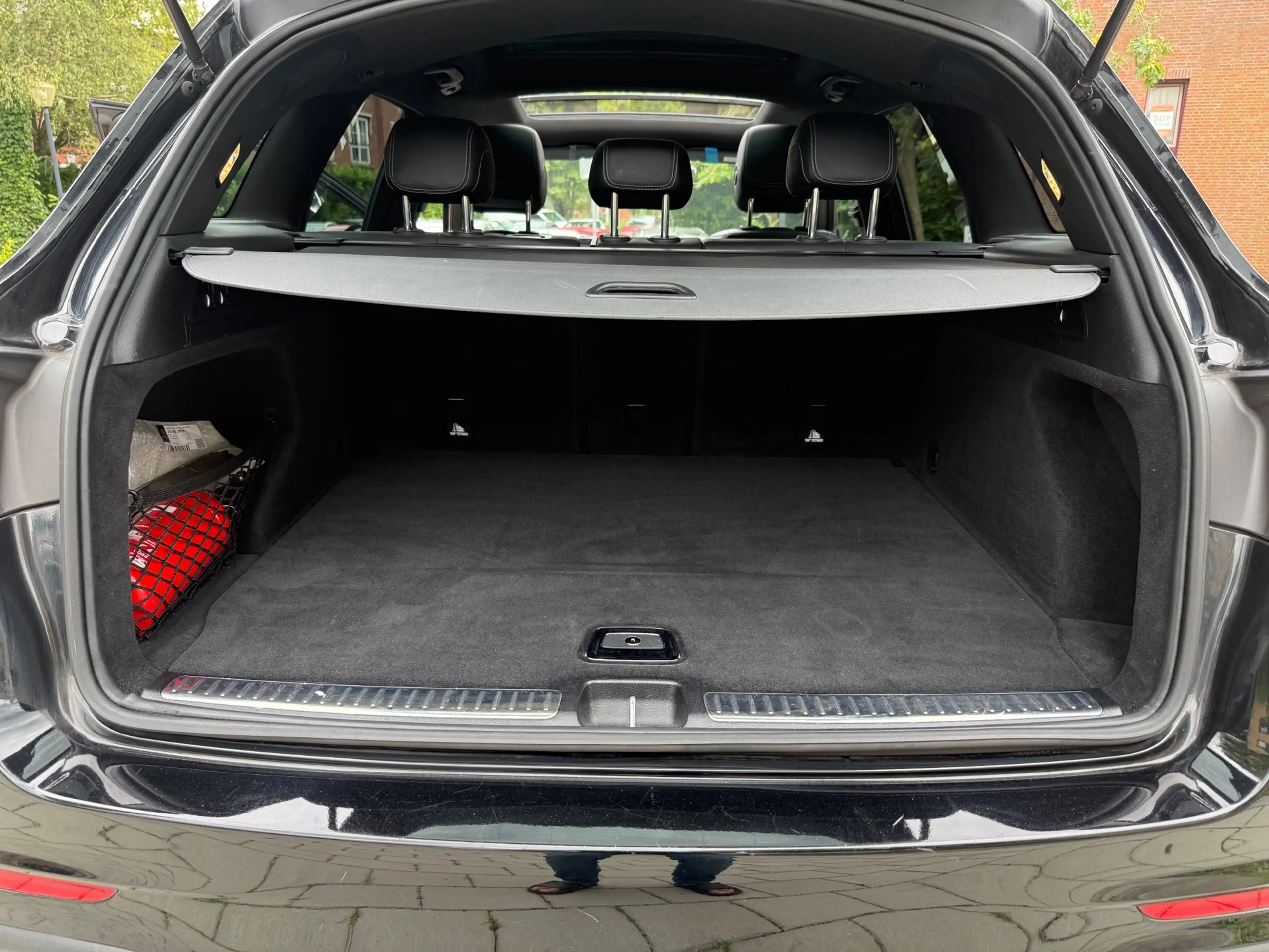 Mercedes-Benz GLC 250 4MATIC Premium Plus | AMG | PANO | Distronic | Air — photo 21