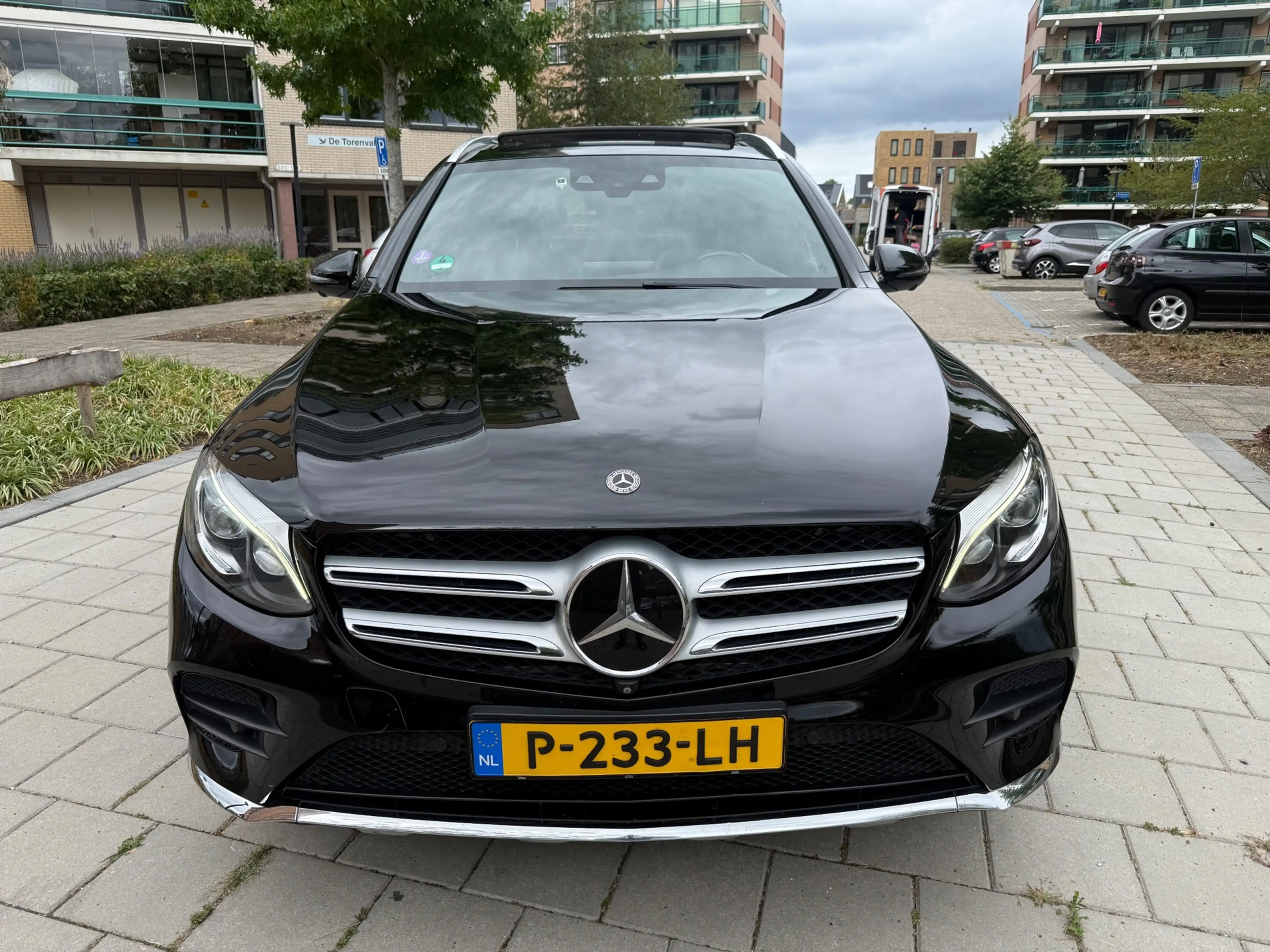 Mercedes-Benz GLC 250 4MATIC Premium Plus | AMG | PANO | Distronic | Air — photo 2