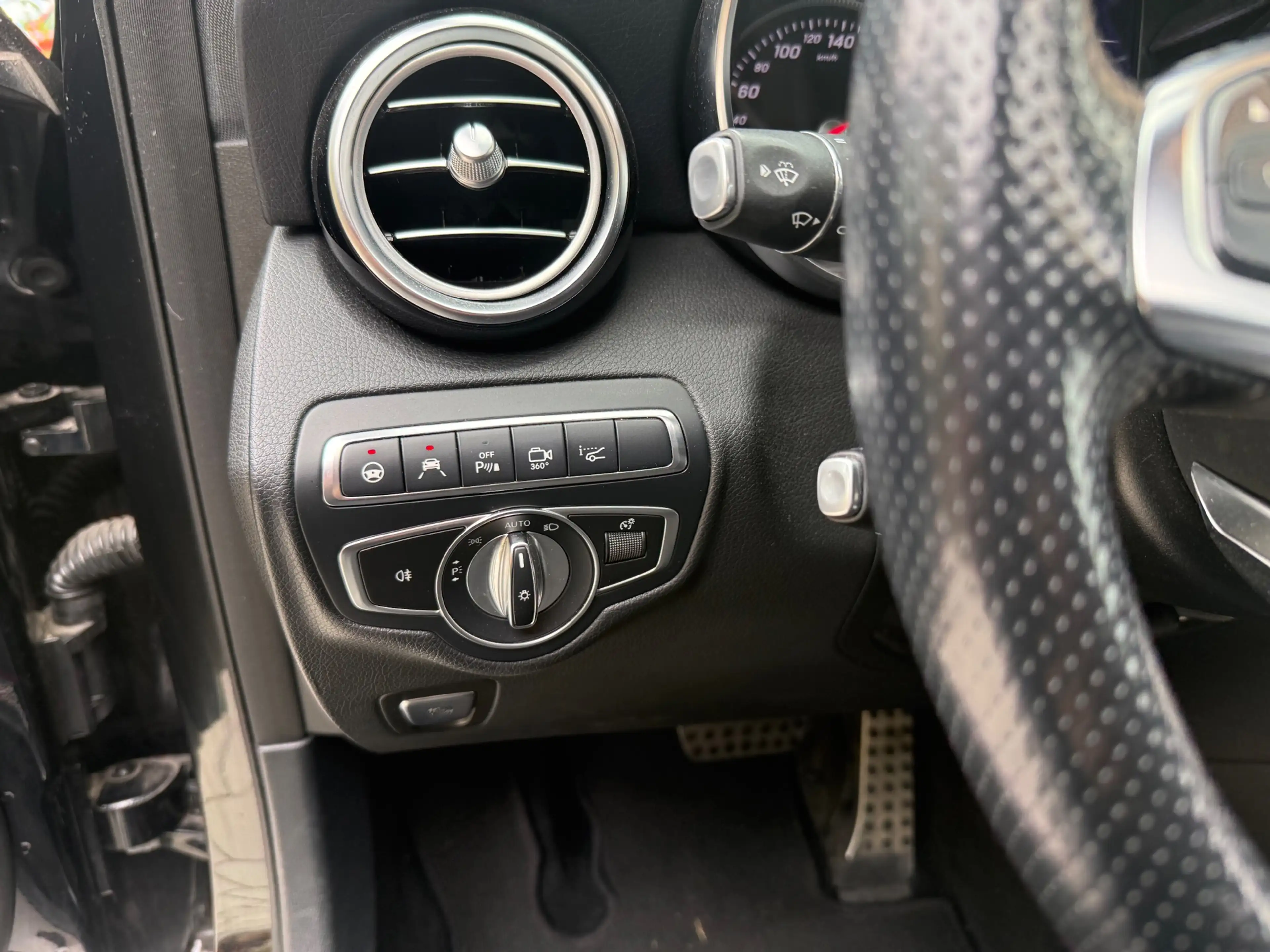 Mercedes-Benz GLC 250 4MATIC Premium Plus | AMG | PANO | Distronic | Air — photo 12
