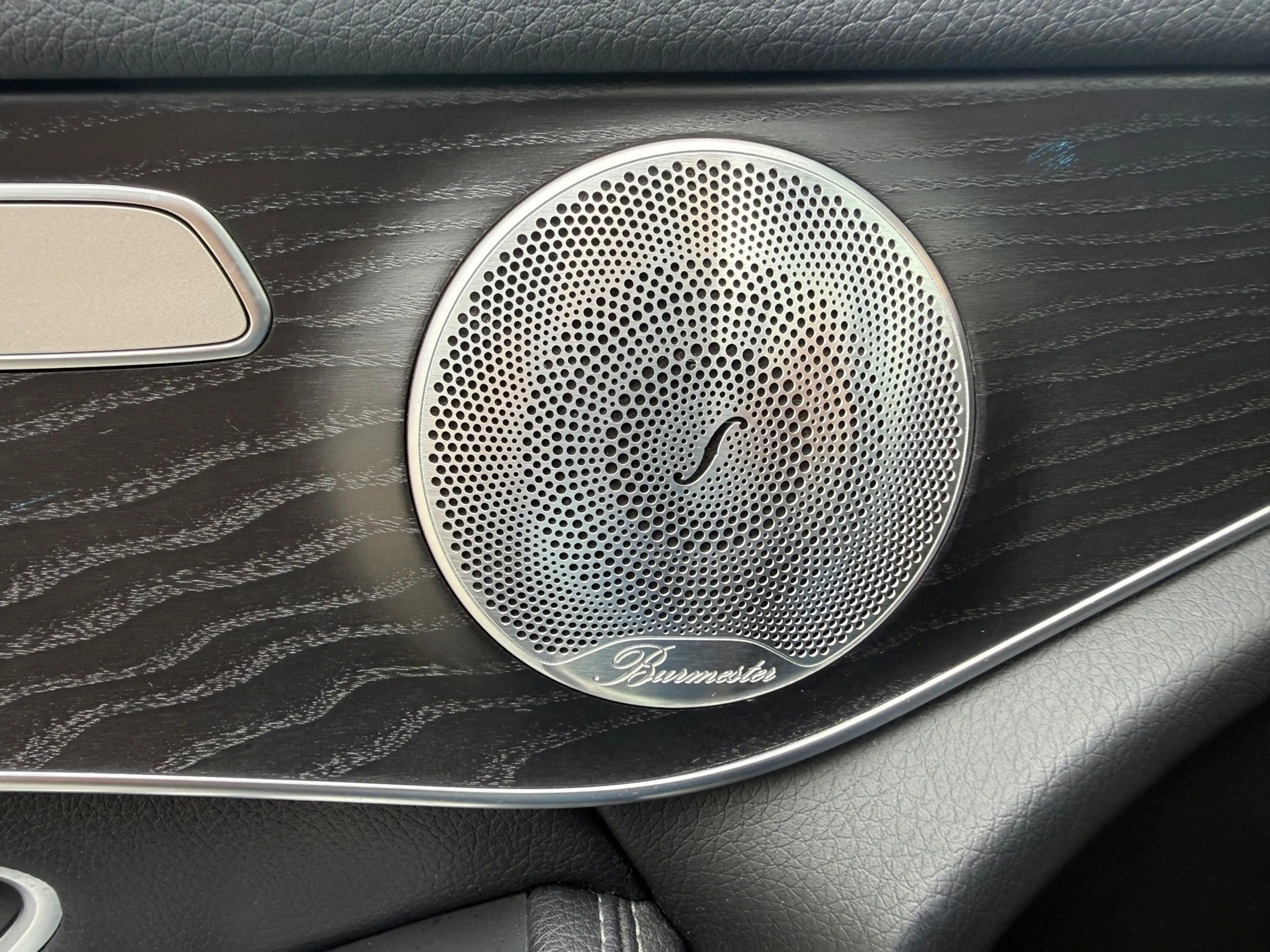 Mercedes-Benz GLC 250 4MATIC Premium Plus | AMG | PANO | Distronic | Air — photo 17