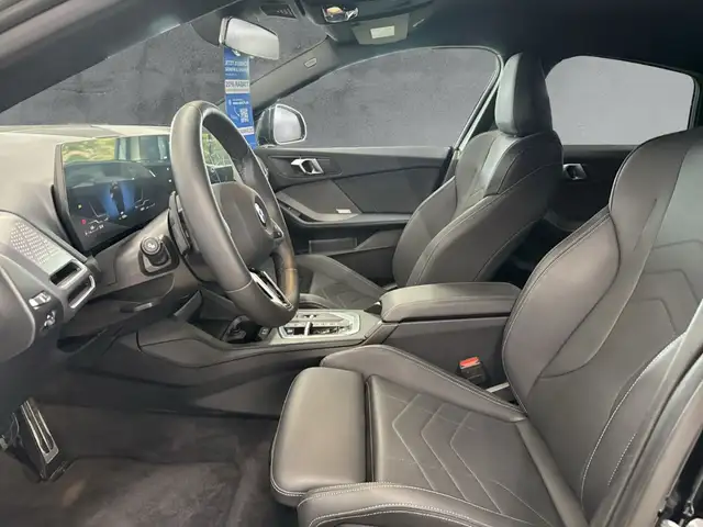 BMW M view 8
