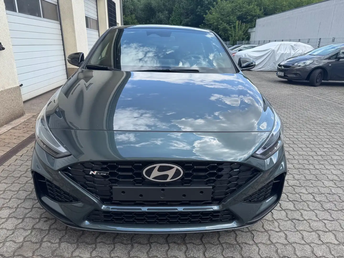 Hyundai i30 Fastback 1.5 T-GDI N Line DCT Verde - 2