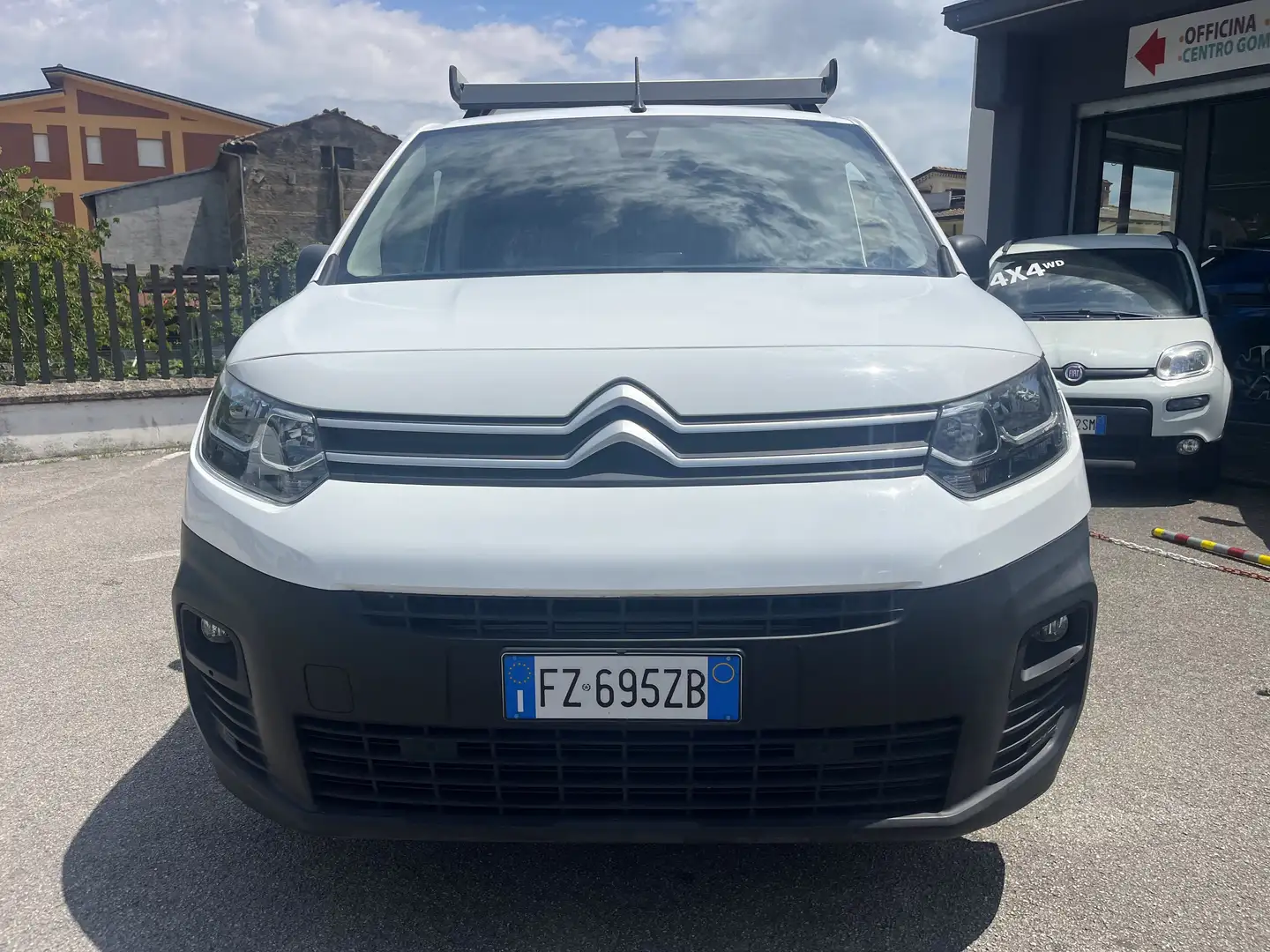 Citroen Berlingo 1.5 bluehdi XL Shine s Weiß - 2