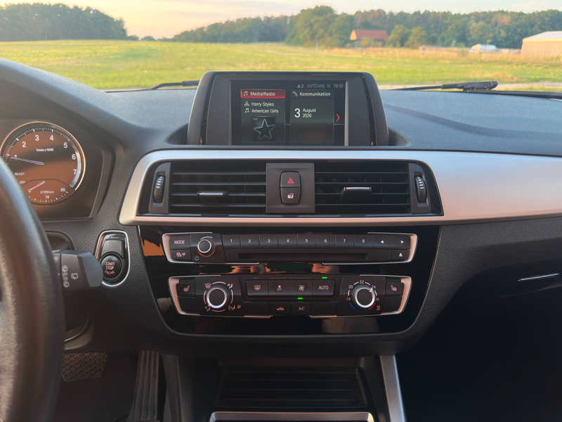 BMW 118 118 i Advantage — photo 15