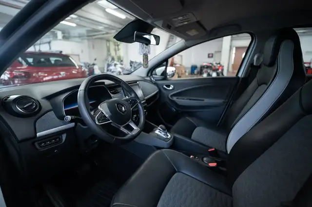 Renault Zoe view 5