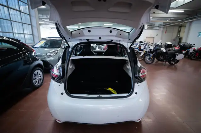 Renault Zoe view 14