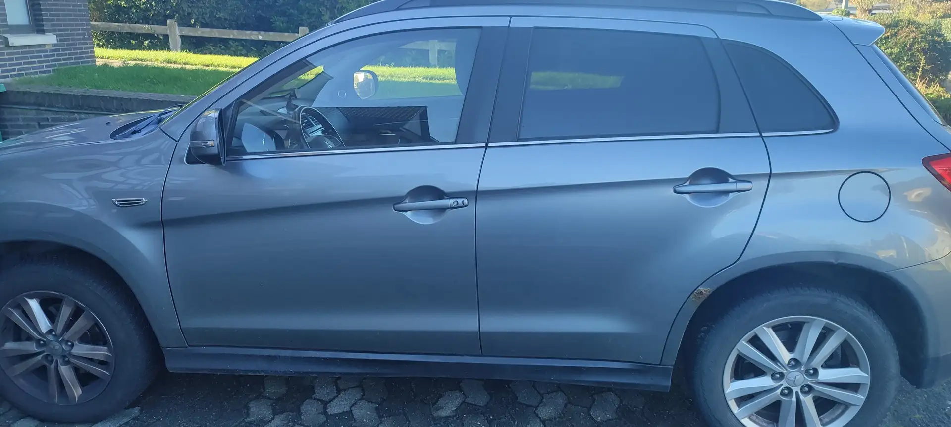 Mitsubishi ASX ASX 1.8 DI-D 2WD Intro Edition Gris - 2