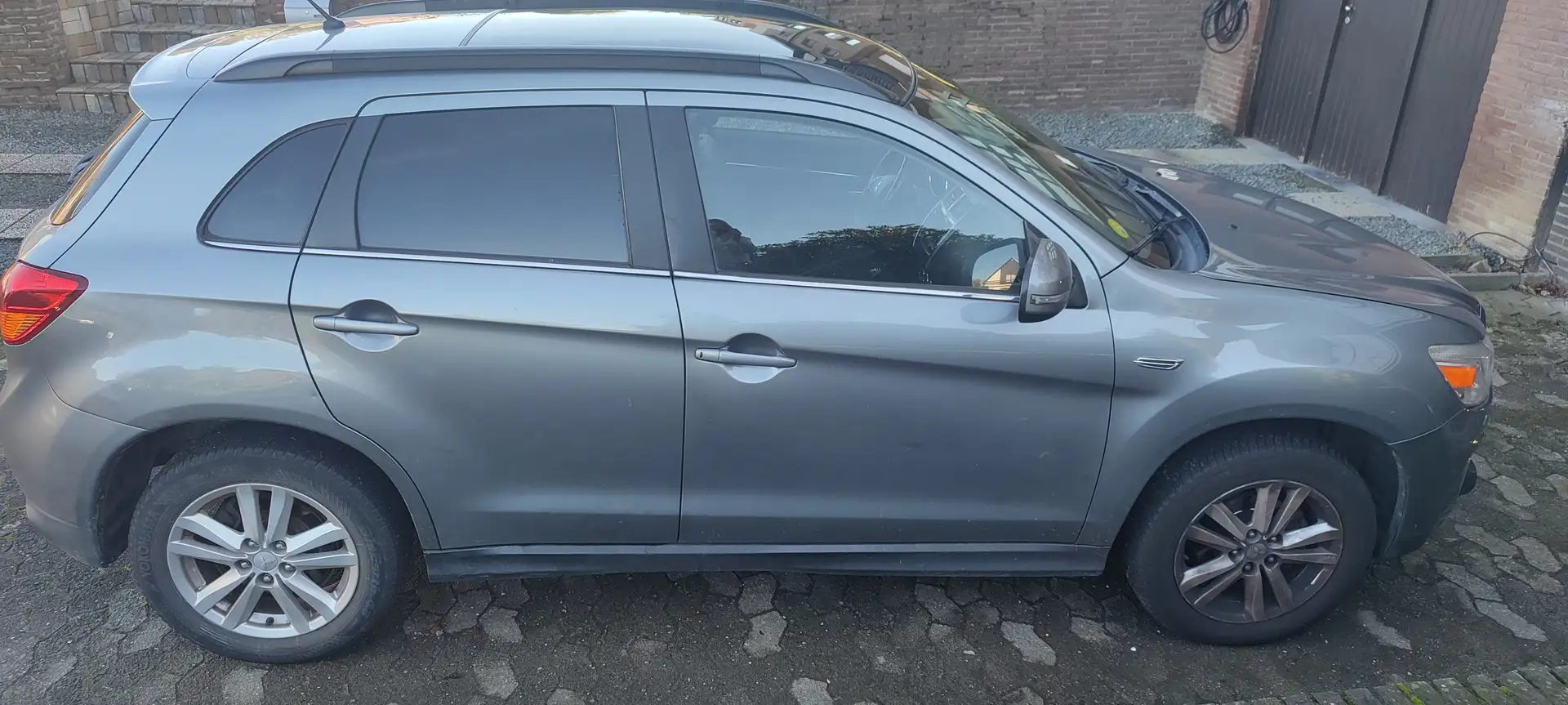 Mitsubishi ASX ASX 1.8 DI-D 2WD Intro Edition Gris - 1