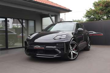Turbo/Headup-display/Pano/Luchtv/Matrix/Bose/Passenger Display /22" velgen 'Exclusive'-design