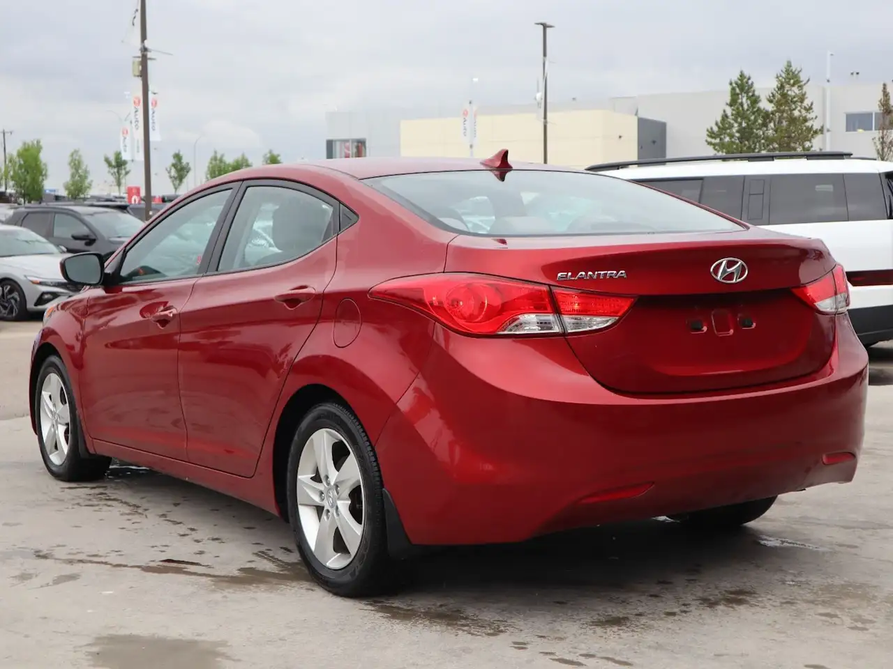 Hyundai ELANTRA снимка Hyundai ELANTRA