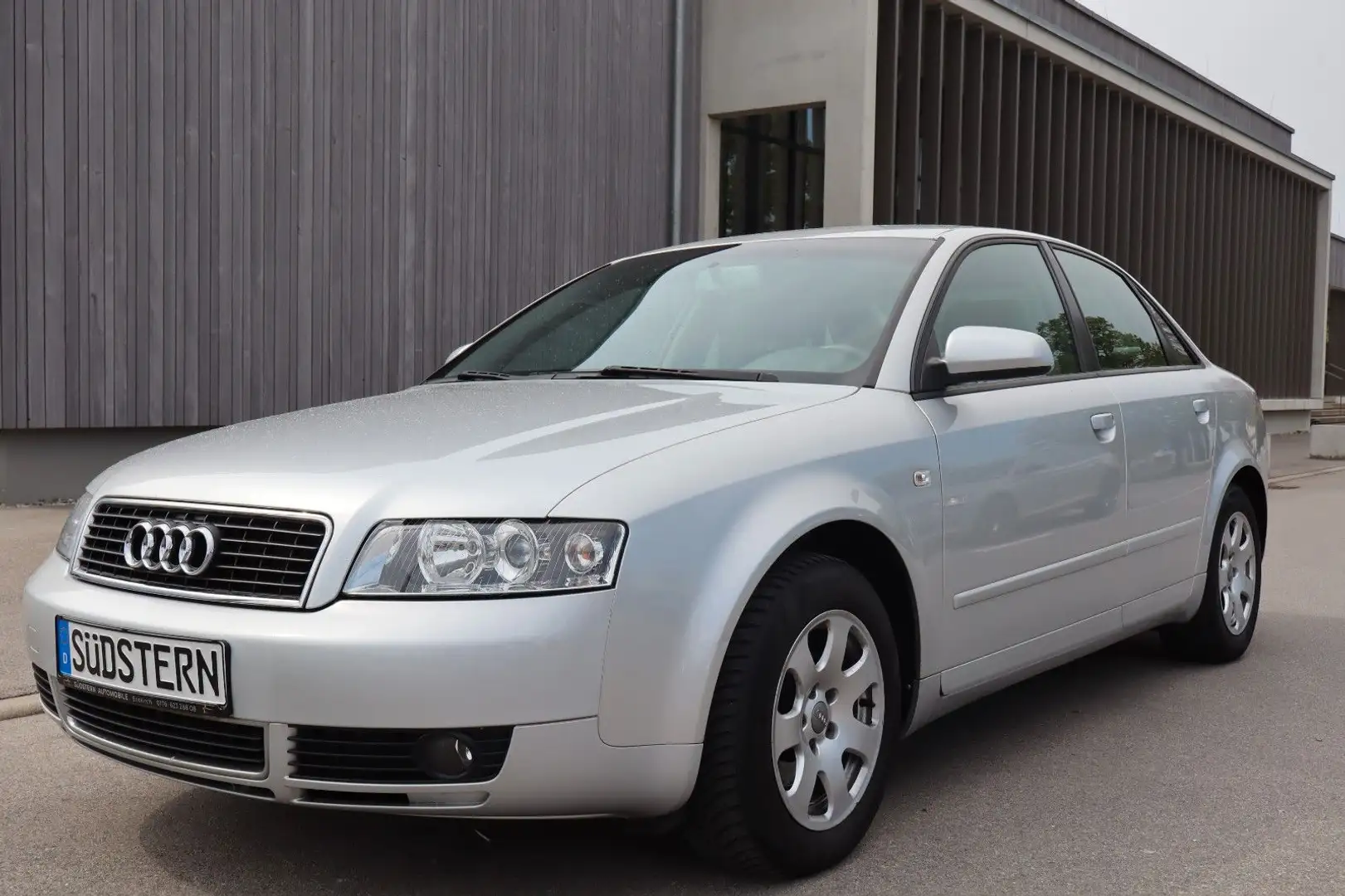 Audi A4 Limousine Gepflegt Sitzheizung 1 Hand Silber - 2