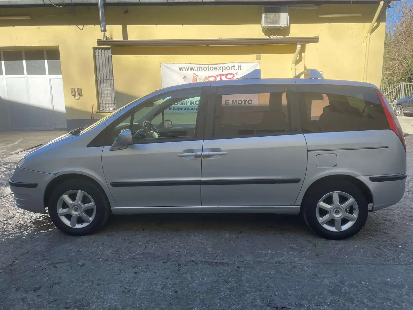 Fiat Ulysse Ulysse 2.0 mjt Emotion srebrna - 2