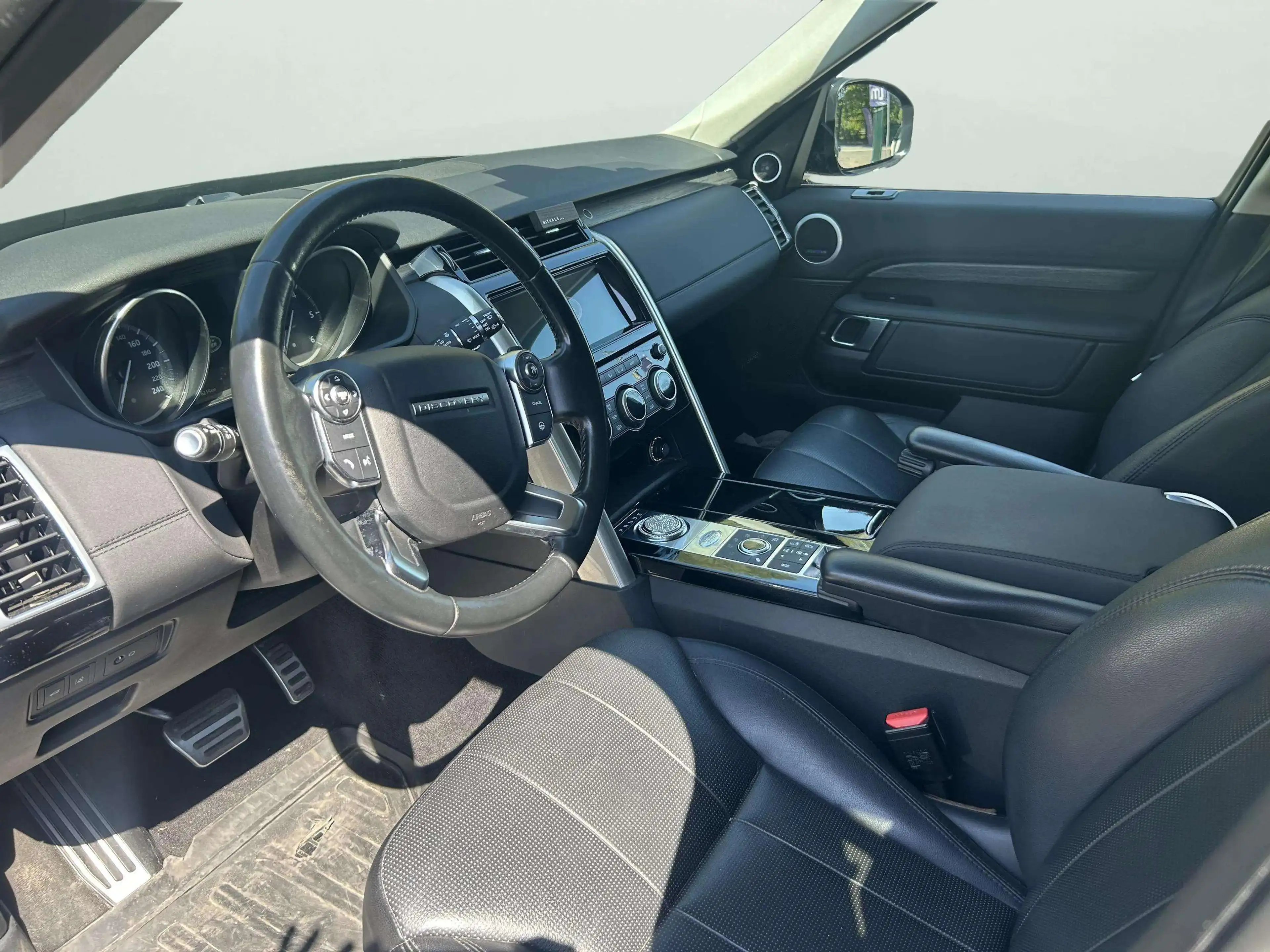 Land Rover Discovery Discovery 2.0 SD4 HSE Luxury 7pl. — photo 10